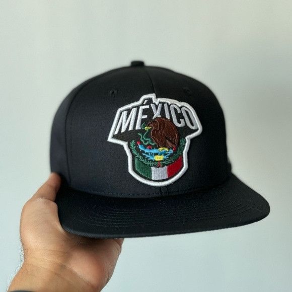 Other BRAND NEW MEXICO EMBROIDERED PATCH BLACK FLAT BILL SNAPBACK Size ONE SIZE - 1 Thumbnail