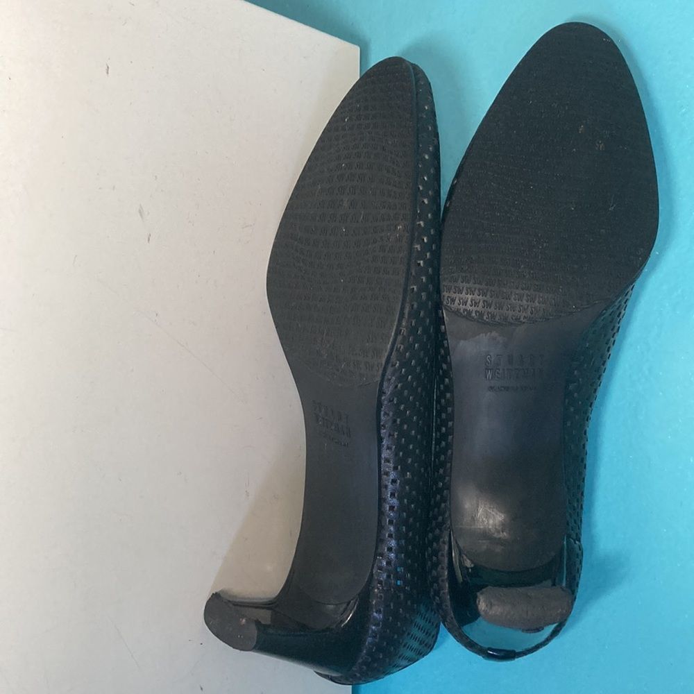 Stuart Weitzman Stuart Weitzman Ariela Perforated Leather Heels 39 Size 8.5 Size US 8.5 / IT 38.5 - 13 Thumbnail