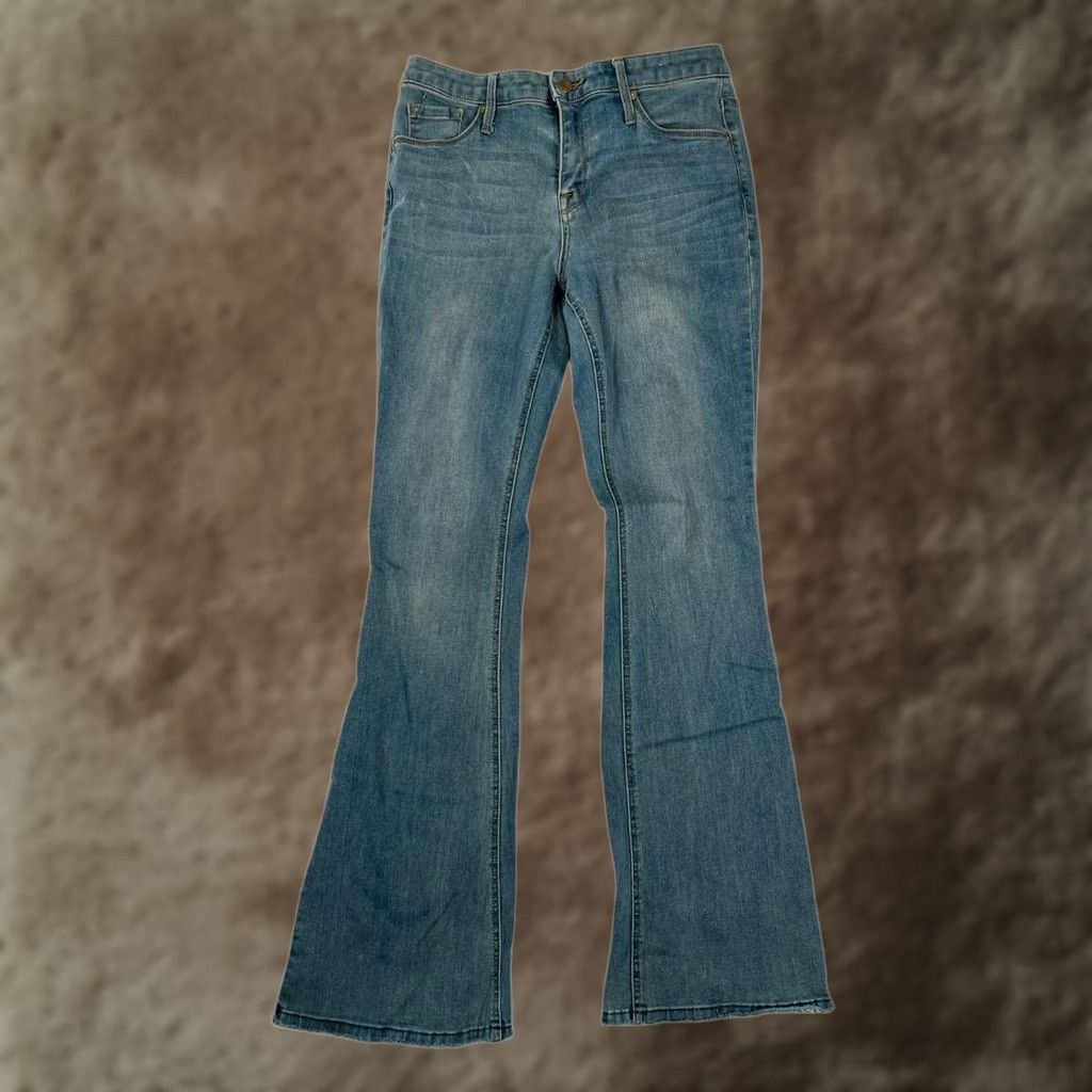 Mossimo Mossimo VTG High Rise Flare Jeans Womens 6 /28 R Blue Denim Stretch Distressed 5-Pocket Zipper Fringed Hem Yellow? Size 28" / US 6 / IT 42 - 1 Thumbnail