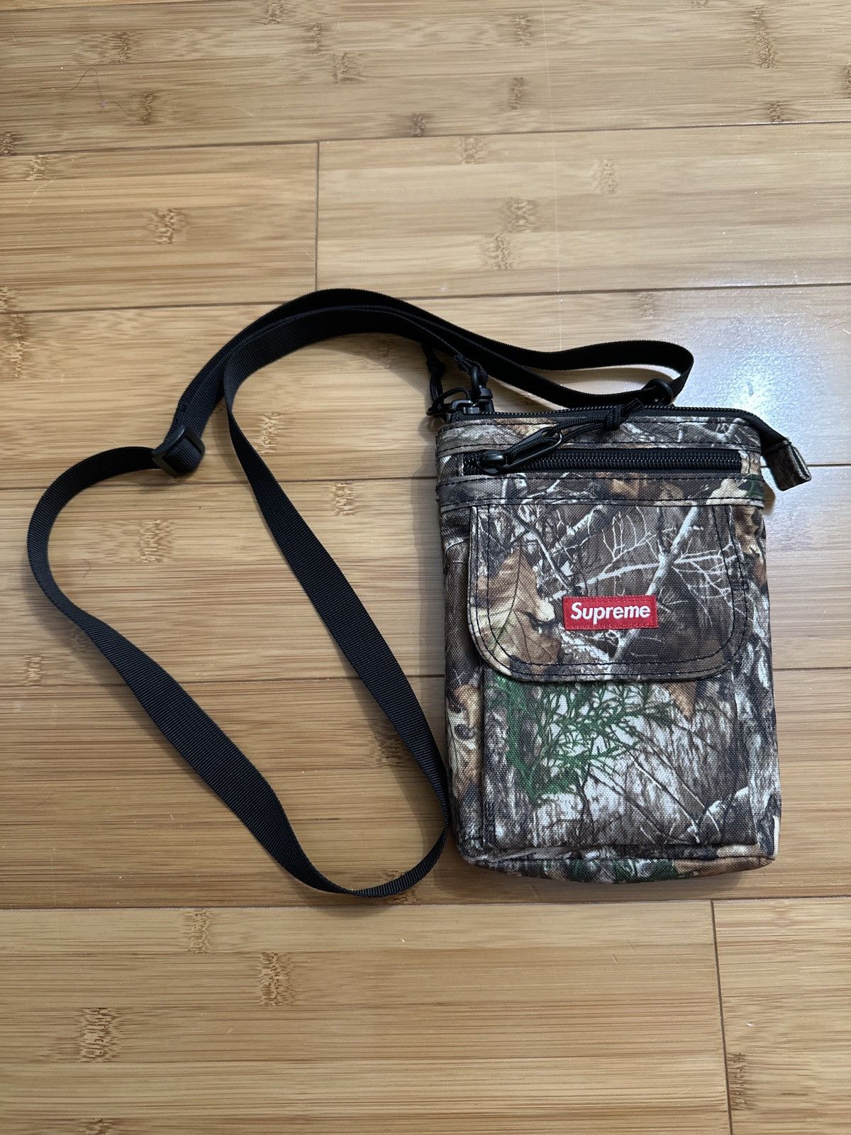 Supreme Supreme 19AW Shoulder Bag Real Tree Camo Pouch | Grailed