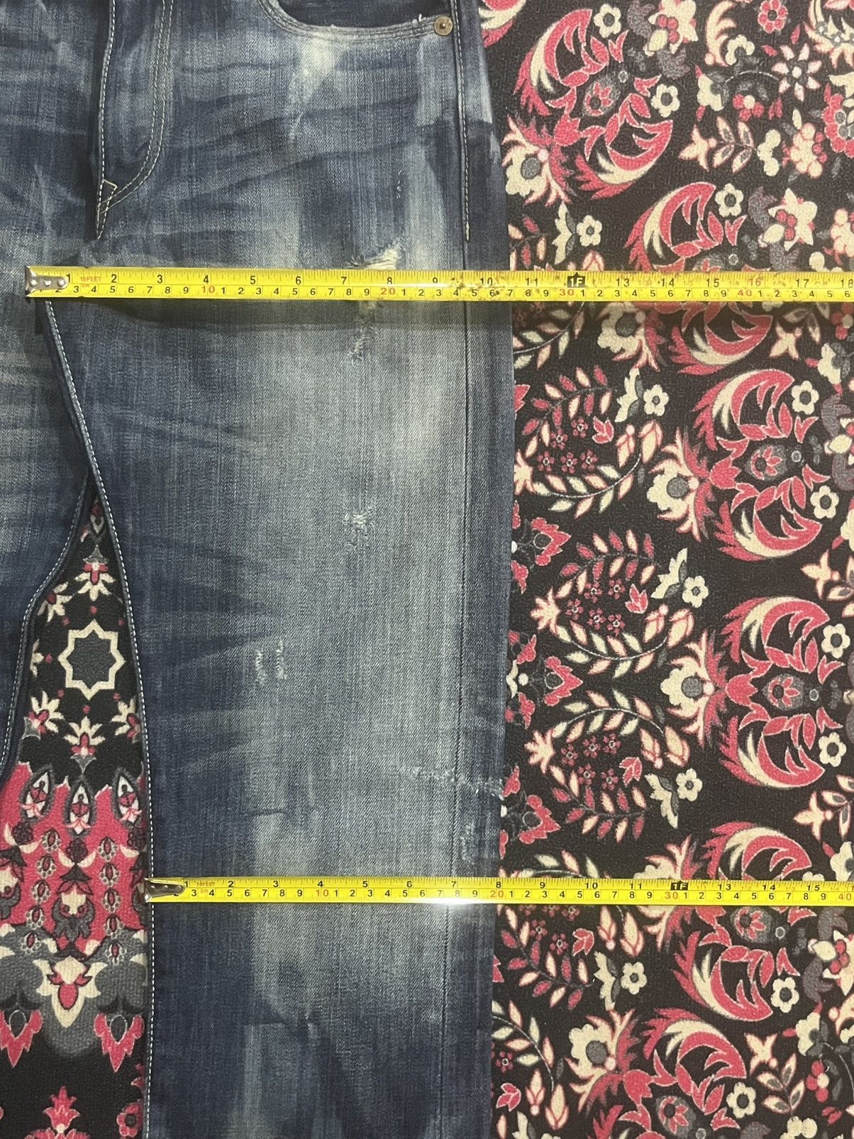 Levi's Vintage Levi’s 505 Blue Washed Distressed Slim Straight Jean Size US 30 / EU 46 - 14 Thumbnail
