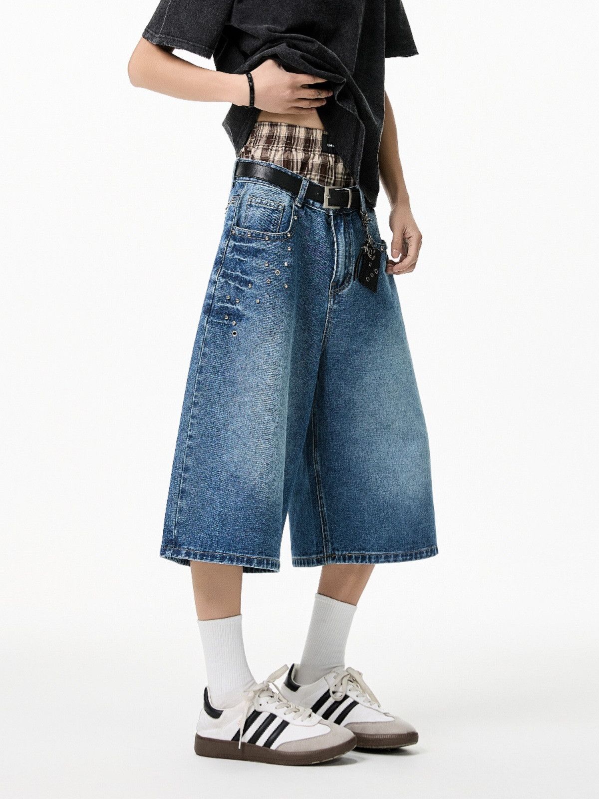 Japanese Brand Men's Blue American-Style Wide-Leg Denim Shorts (Clean Fit) Size US 32 / EU 48 - 4 Thumbnail