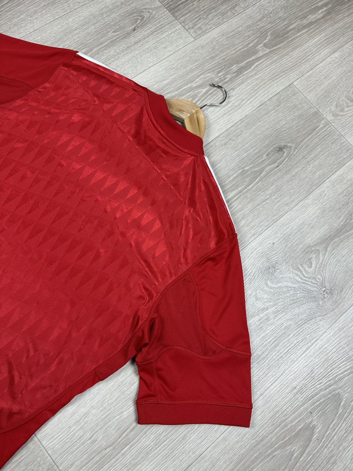 Adidas FC Liverpool Adidas 2011/12 Football Shirt Soccer Jersey Size US L / EU 52-54 / 3 - 15 Thumbnail