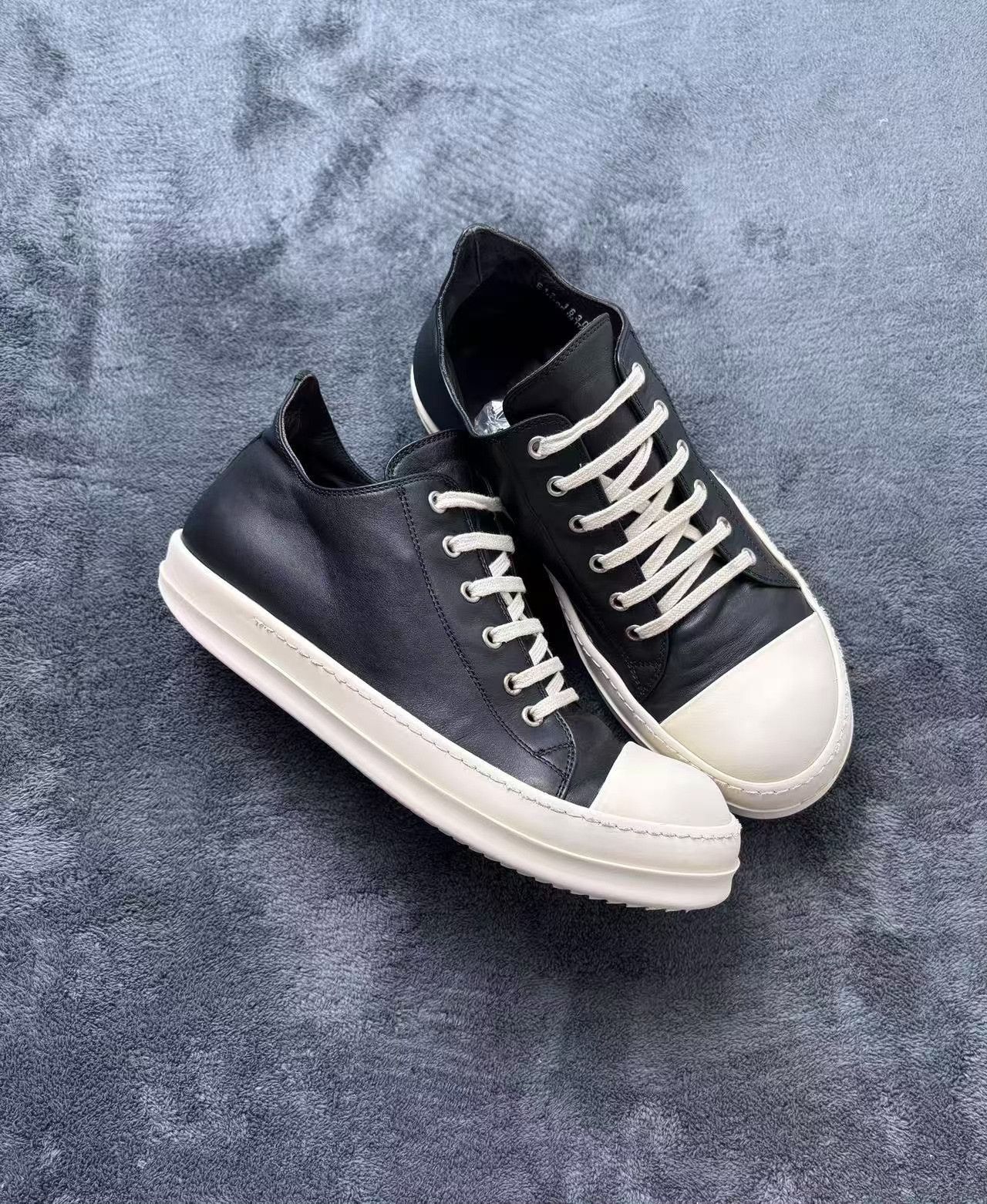 Rick Owens Rick Owens Leather Lowtop Sneakers 42 Men Size US 9 / EU 42 - 1 Thumbnail