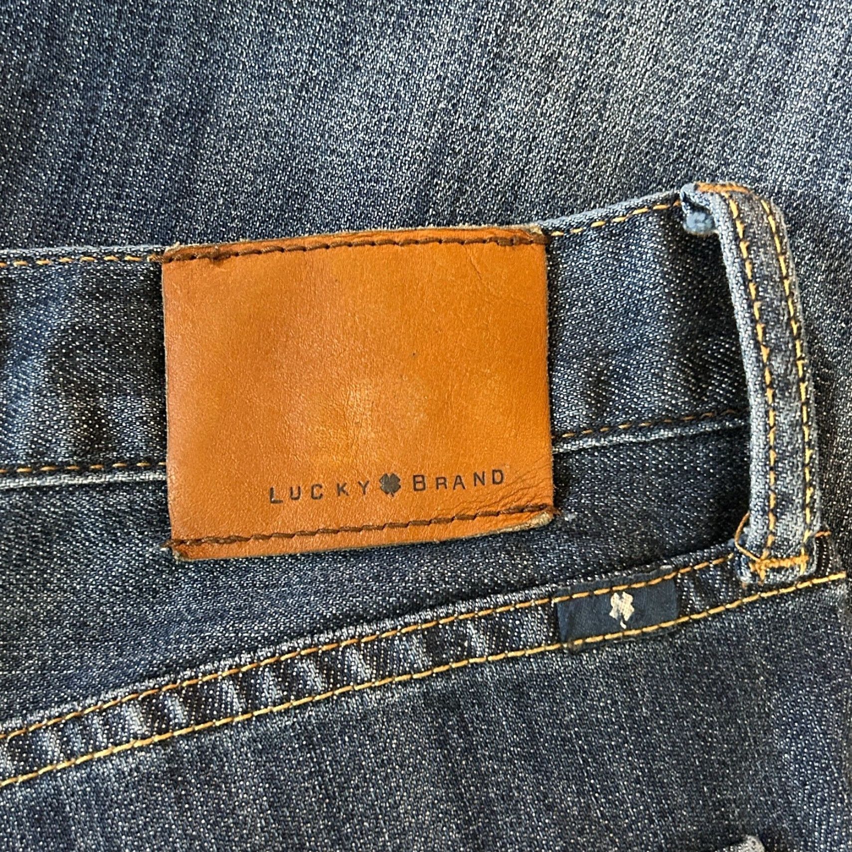 Lucky Brand Lucky Brand Jeans Mens 38x30 Blue Denim 221 Original Straight Dark Wash City Jeans Mens Size US 38 / EU 54 - 6 Thumbnail