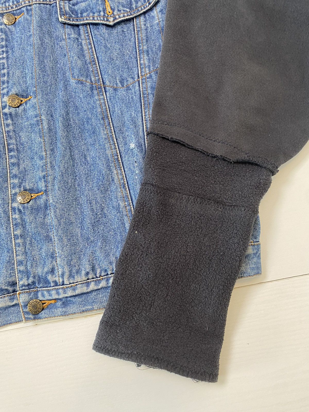 Other Looney Tones sweatshirt jacket, L, blue/black denim, used Size US L / EU 52-54 / 3 - 4 Thumbnail