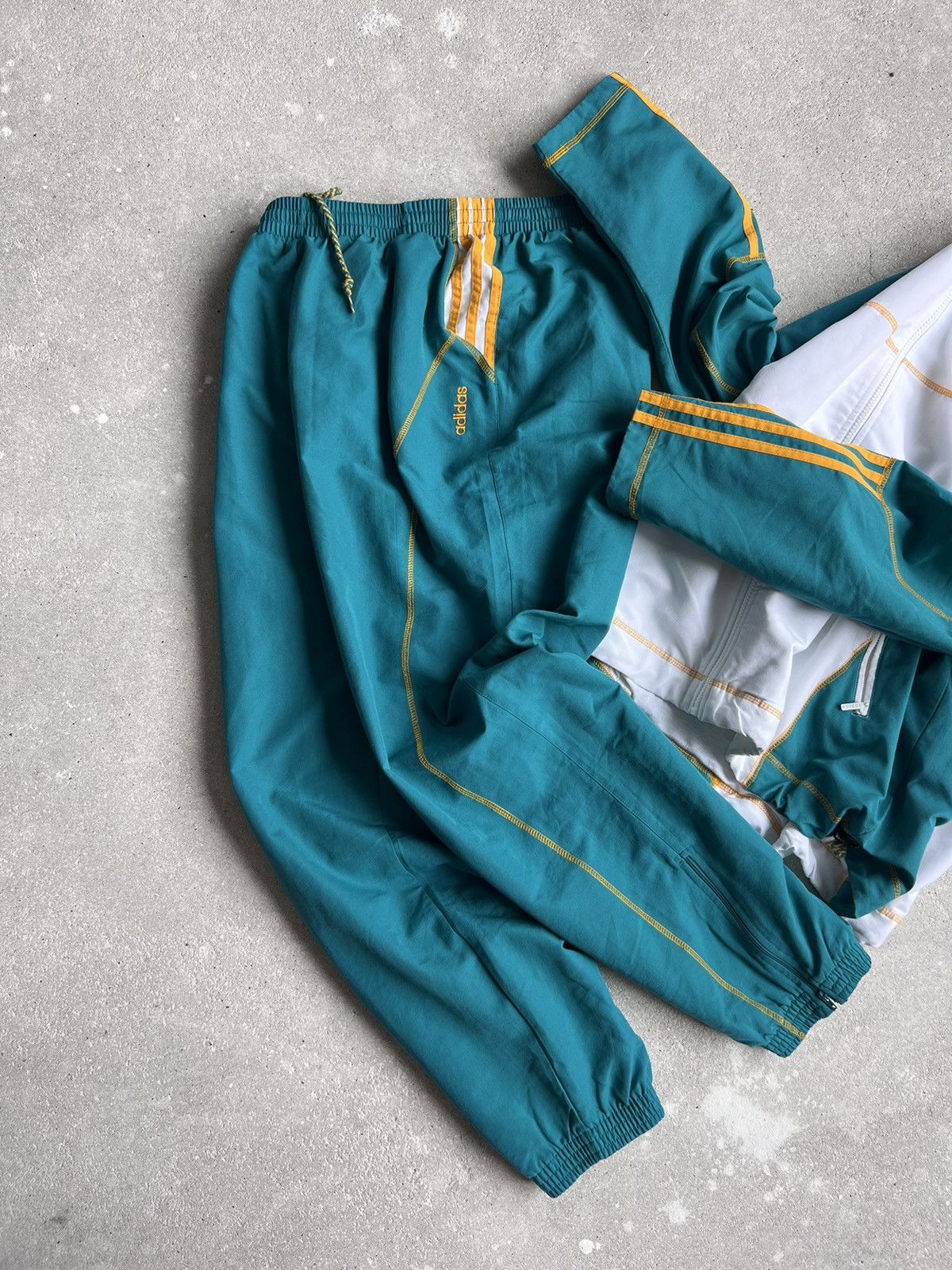 Adidas 90s Adidas Retro Track Suit Rare Size US 32 / EU 48 - 8 Thumbnail