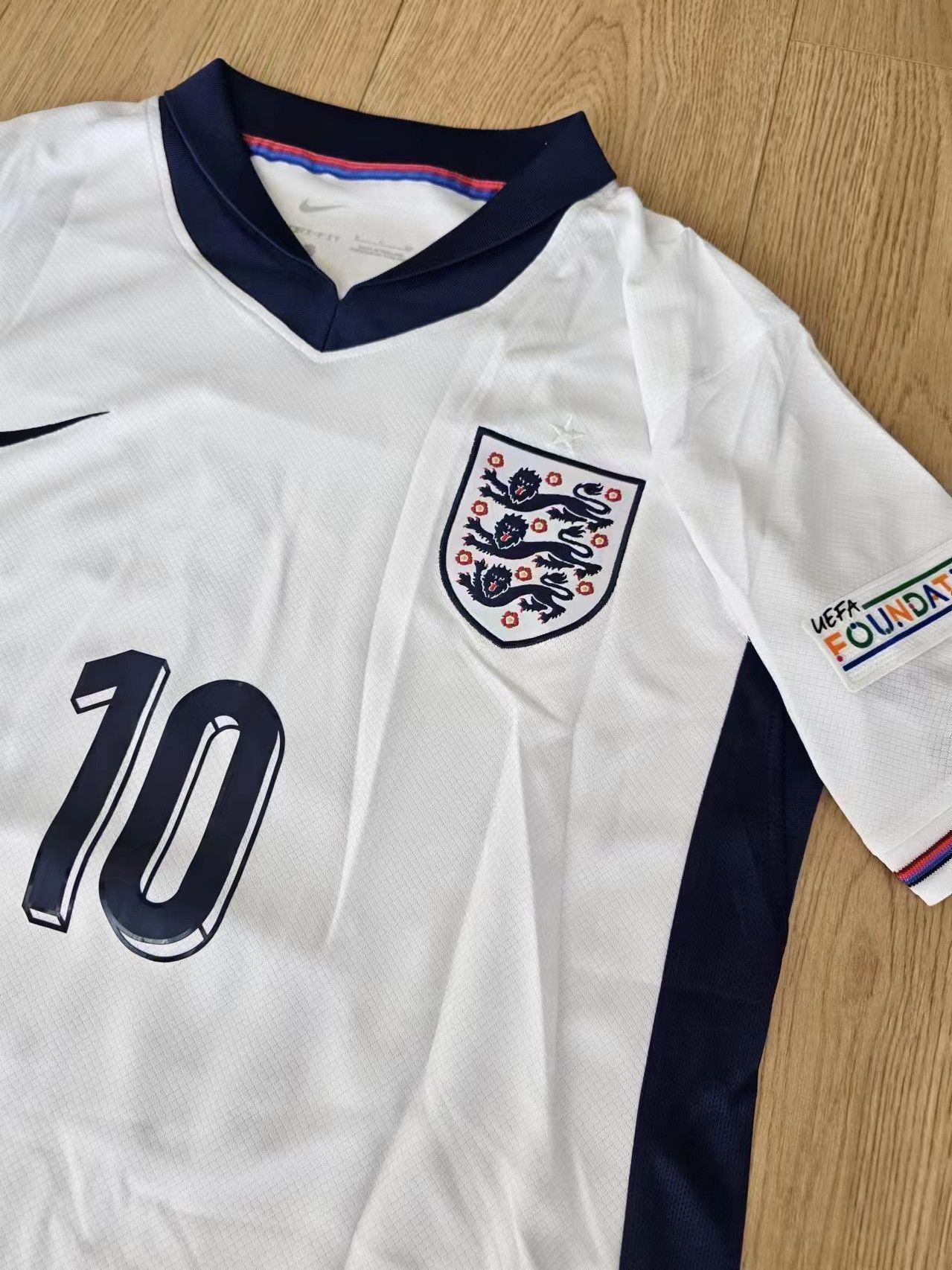 Other 2024 Euro England #10 Jude Bellingham Jersey M Size US M / EU 48-50 / 2 - 4 Thumbnail