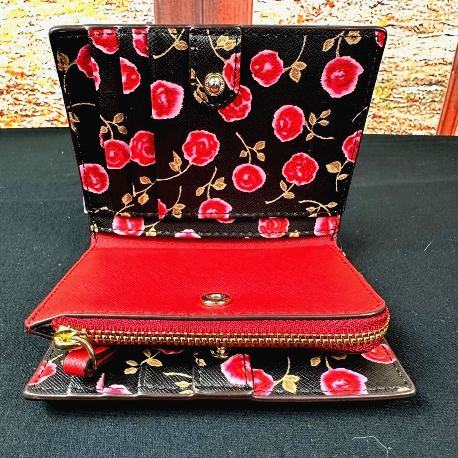 Kate Spade Kate Spade Laurel Way Hazy Rose Small Shawn Red Roses Inside Size ONE SIZE - 7 Thumbnail