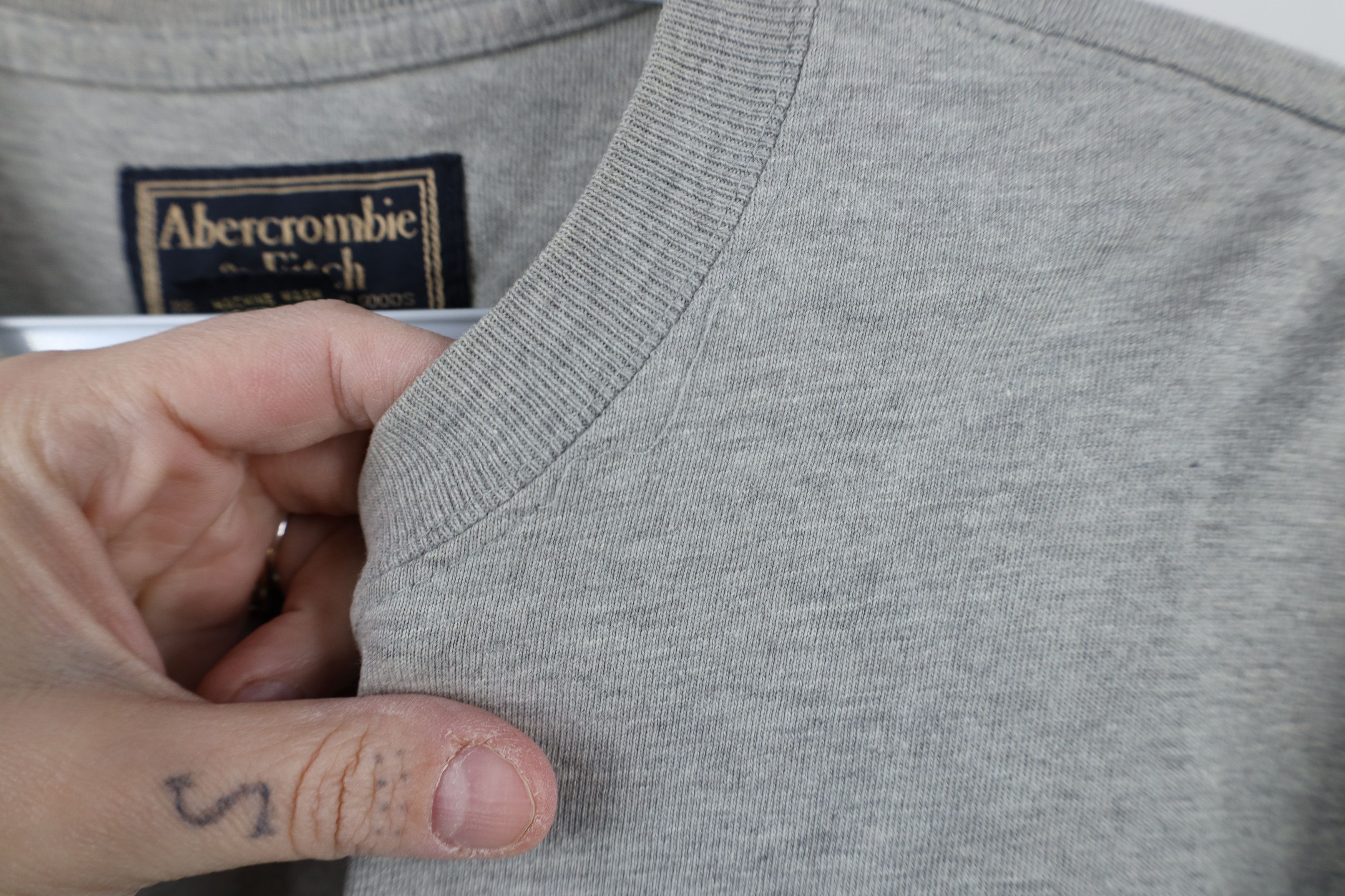 Abercrombie & Fitch × Vintage Vintage 90s Y2K Abercrombie & Fitch T-Shirt Gray USA Size US L / EU 52-54 / 3 - 8 Thumbnail