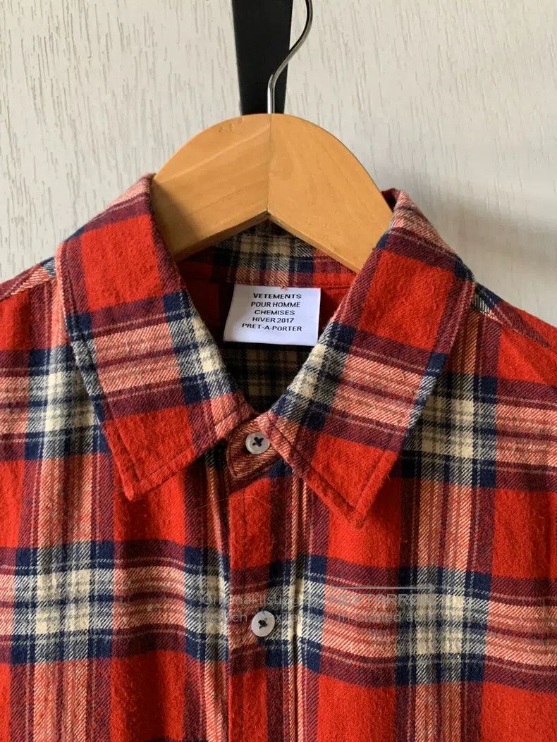 Vetements Vetements Asymmetric Shirt Size US S / EU 44-46 / 1 - 6 Thumbnail