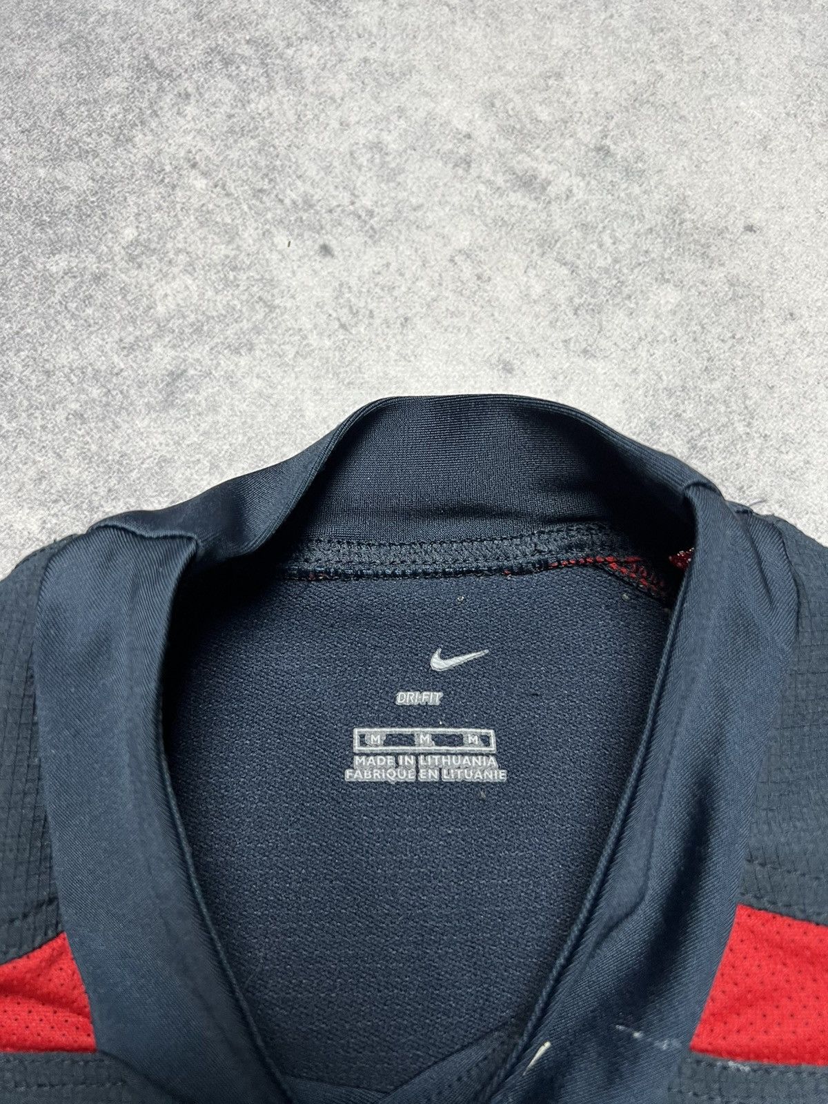 Nike Vintage Nike 2005 Rugby England O2 Retro Jersey Size US M / EU 48-50 / 2 - 6 Thumbnail