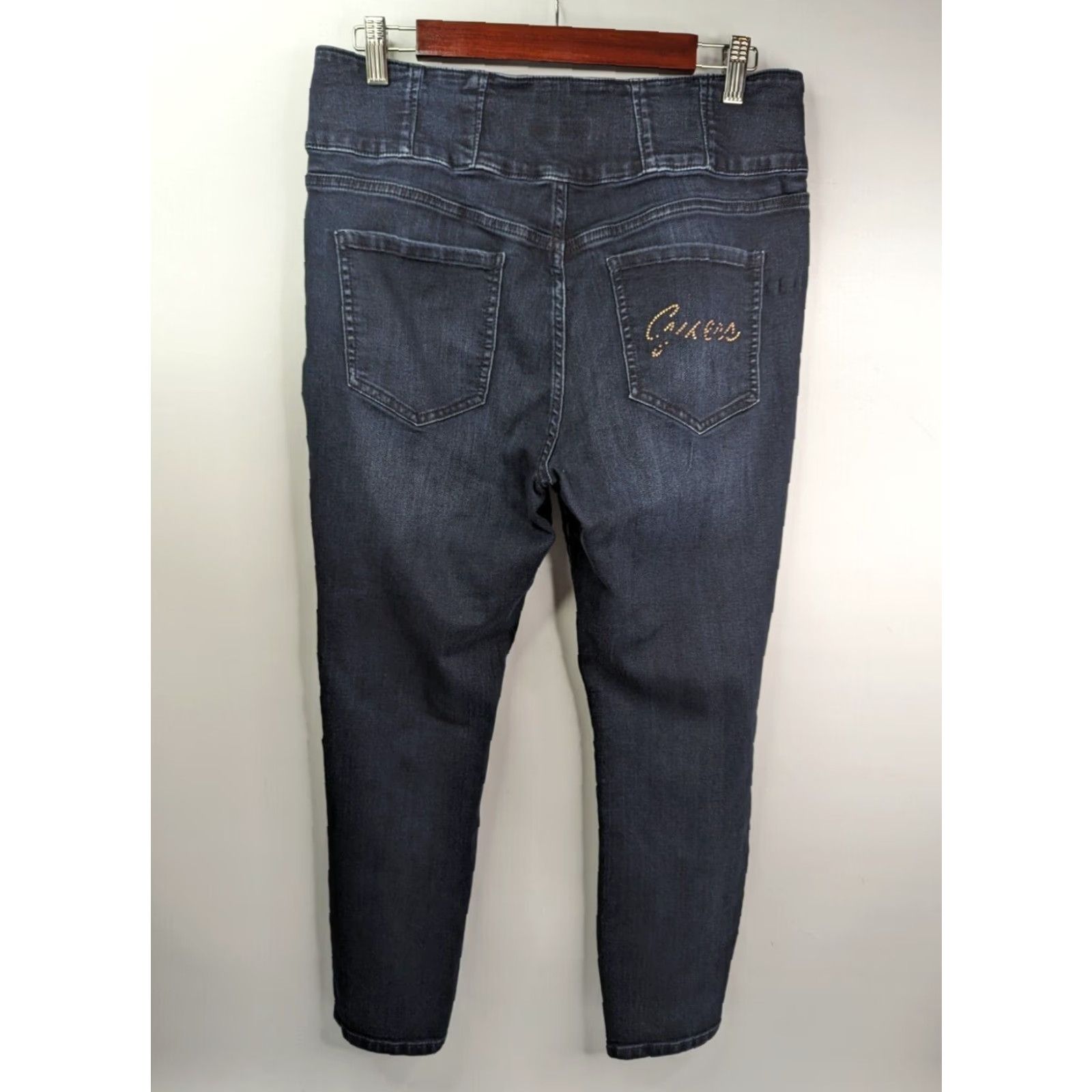 Guess **GUESS Women's Dark Wash Skinny Jeans Size 32 Stretch Black** User: GUESS Women's Dark Wash Skinny Jeans Size 32 Stretch Black Size 24" / US 00 / IT 34 - 6 Thumbnail