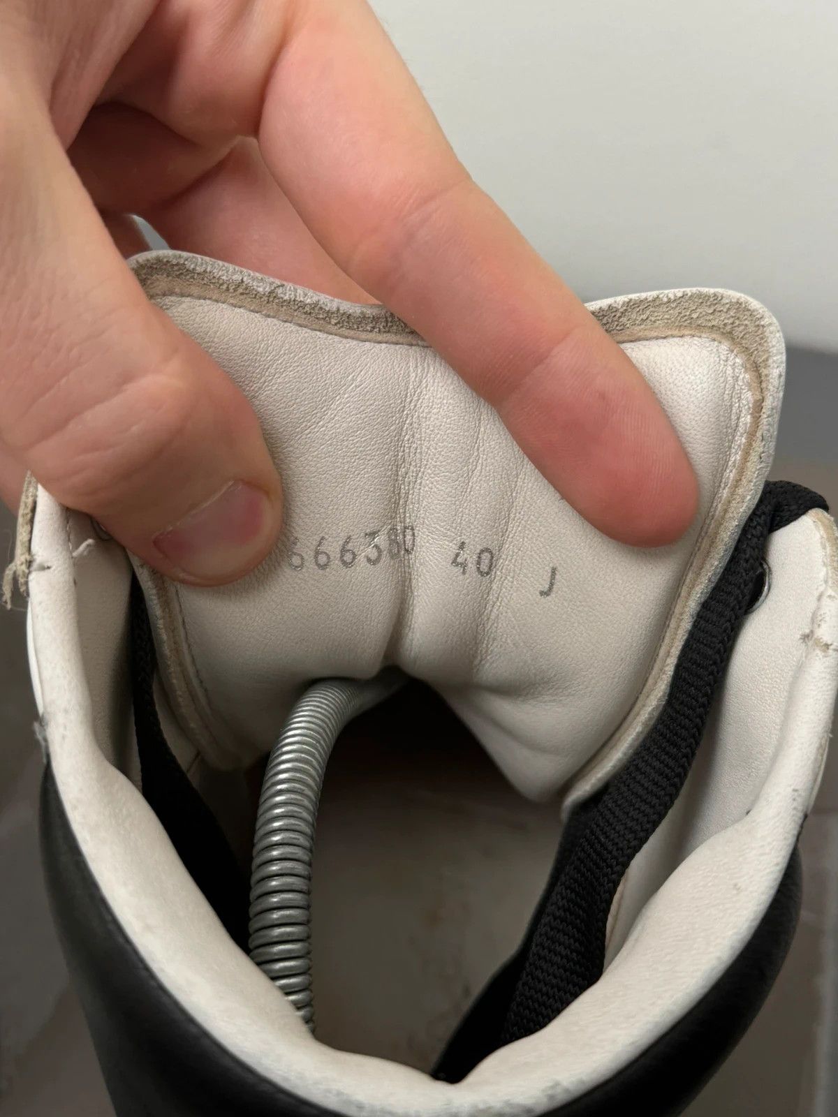 Alexander McQueen Alexander McQueen shoes sneakers luxury old money Size US 7 / EU 40 - 10 Thumbnail