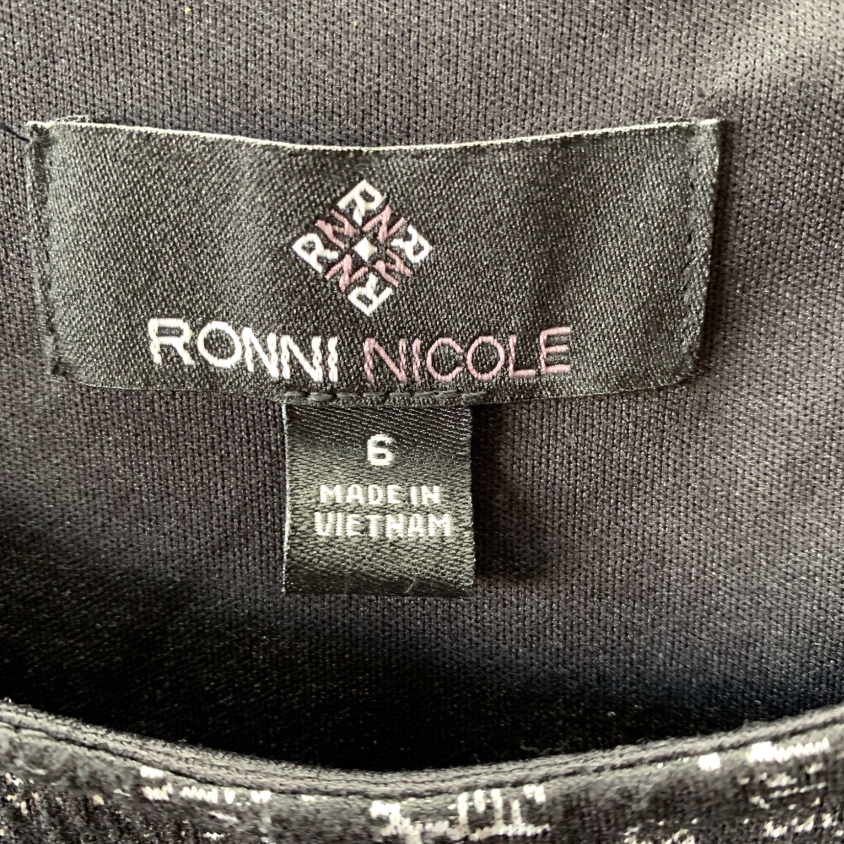 Vintage Ronni Nicole Dress 6 Black White Short Sleeve Pullover Knee Length Raglan Sleeve Round Neck Womens Size M / US 6-8 / IT 42-44 - 4 Thumbnail