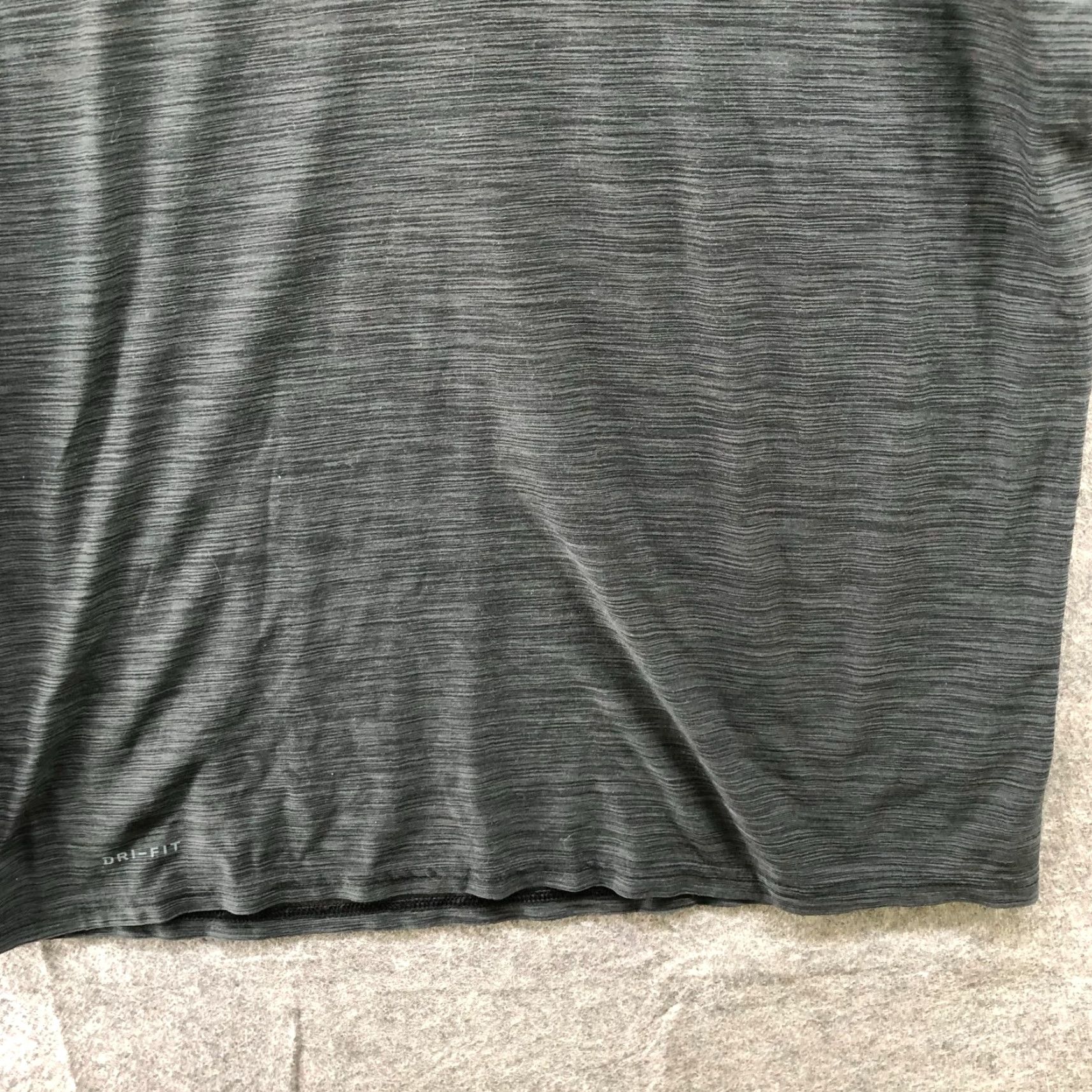 Nike Nike Dri-Fit T Shirt Mens L Short Sleeve Crewneck Dark Gray Heather Active Nike Dri-Fit Shirt Mens L Short Sleeve Crewneck Dark Gray Heather Active Size US L / EU 52-54 / 3 - 4 Thumbnail