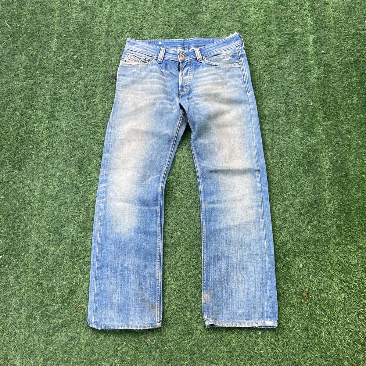 image of Diesel Viker Distressed Jeans in Blue, Men's (Size 29)