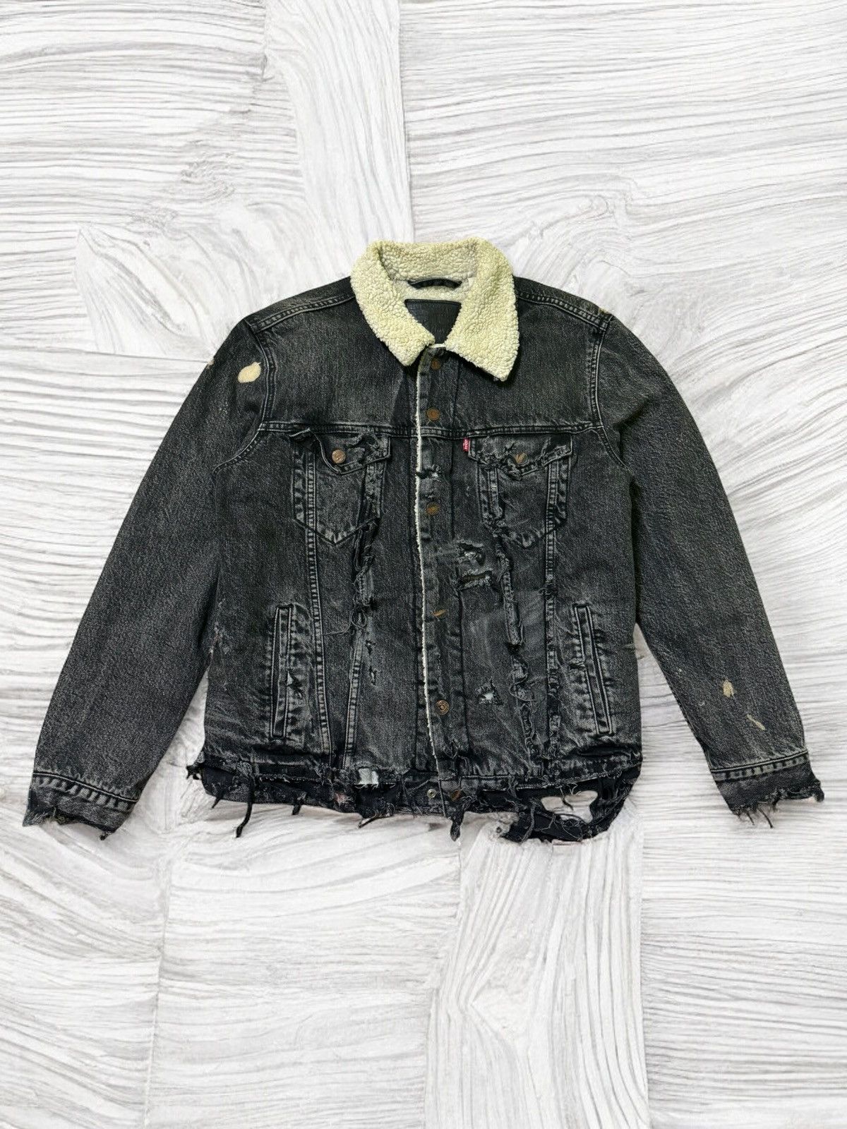 Levi's Levi's Distressed Denim Jacket Sherpa Jacket Size US M / EU 48-50 / 2 - 1 Thumbnail