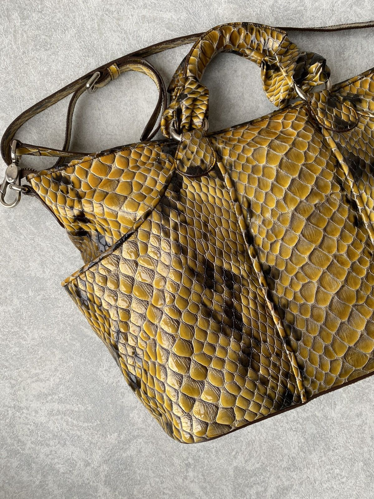 Giorgio Armani Giorgio Armani Python Style Calfskin Shoulder Travel Bag Size ONE SIZE - 6 Thumbnail