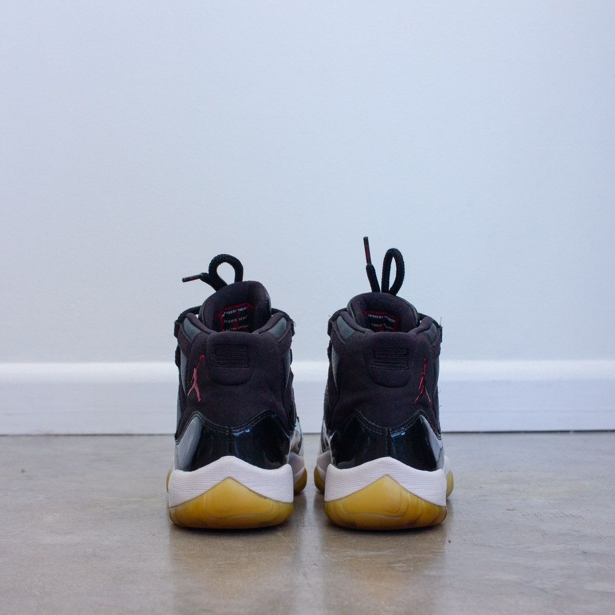 Jordan Brand Air Jordan 11 Retro 2015 '72-10' - 378037 002 Size US 8 / EU 41 - 7 Thumbnail