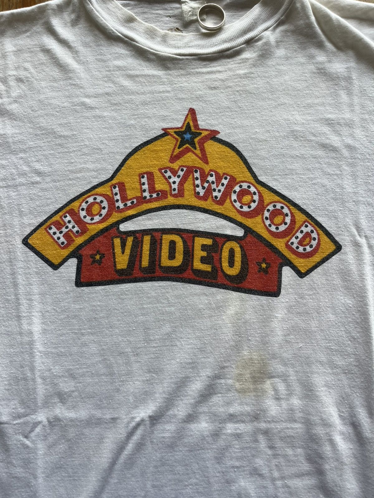 Vintage Vintage Hollywood Video Electric Blue ( eu ) Tshirt Size US S / EU 44-46 / 1 - 6 Thumbnail