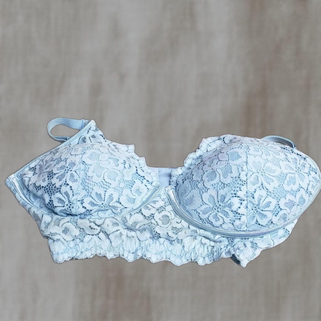 Vintage Maidenform Bra 34D Comfort Devotion Underwire Blue T-Shirt Bra 34D Womens Boys? Size ONE SIZE - 1 Thumbnail
