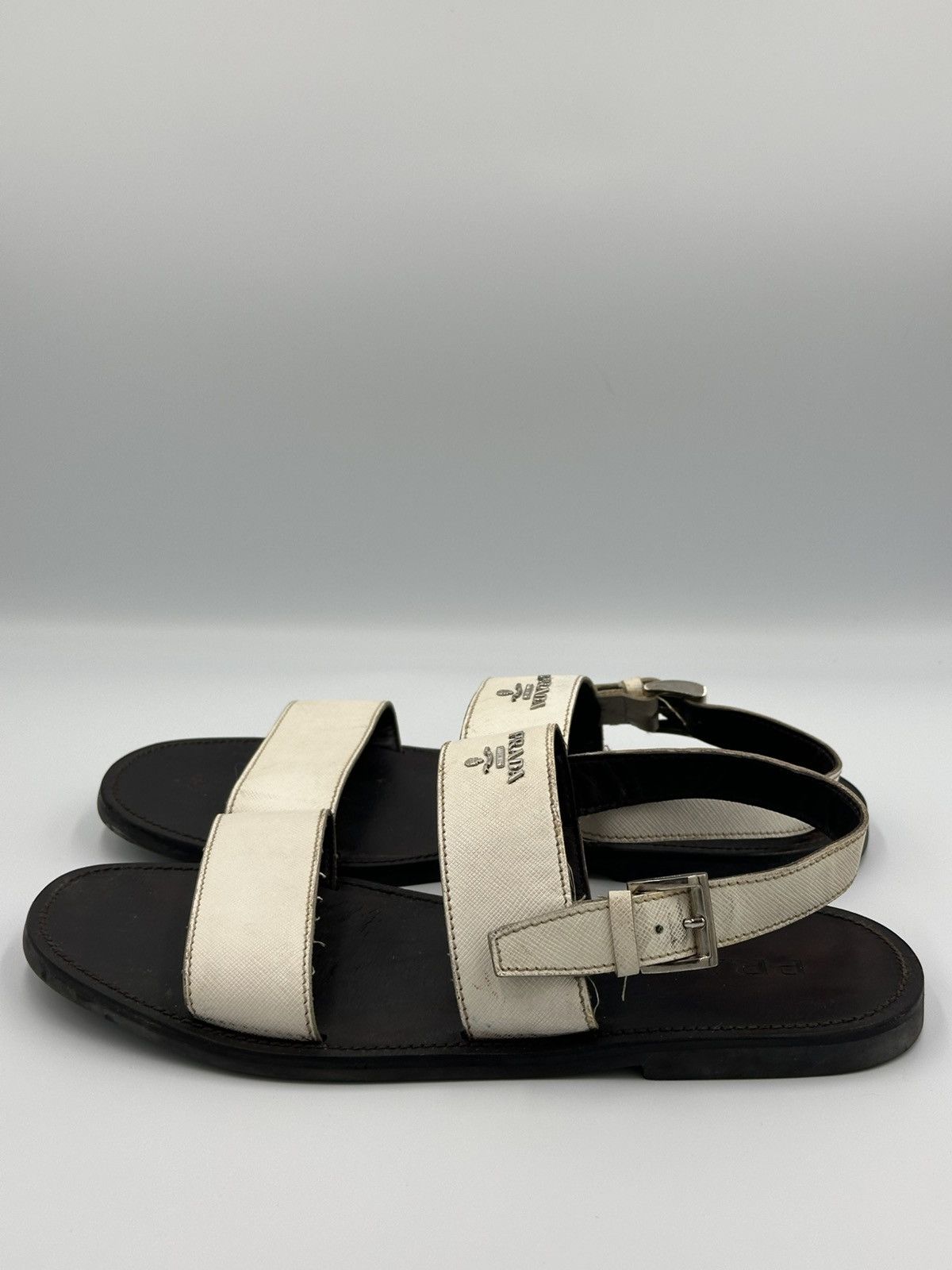 Prada Prada leather white sandals with metal logo Size US 7 / EU 40 - 2 Thumbnail