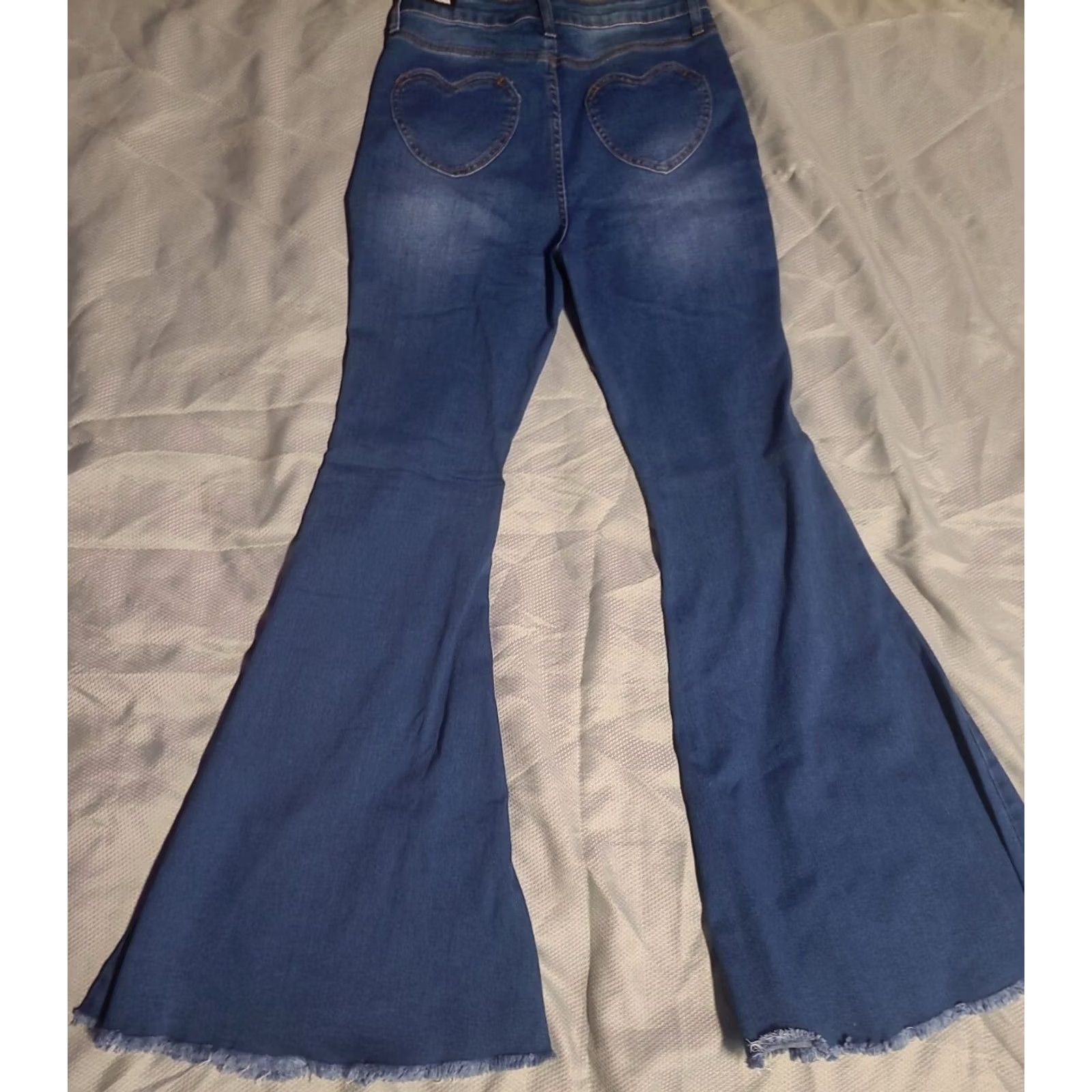 Fashion Nova Fashion Nova Jeans Womens Size 9 Blue Bell Bottoms Heart Pockets 5-Pocket Denim Stretch Flared Wide Leg Inseam 34in Size 30" / US 8 / IT 44 - 2 Thumbnail
