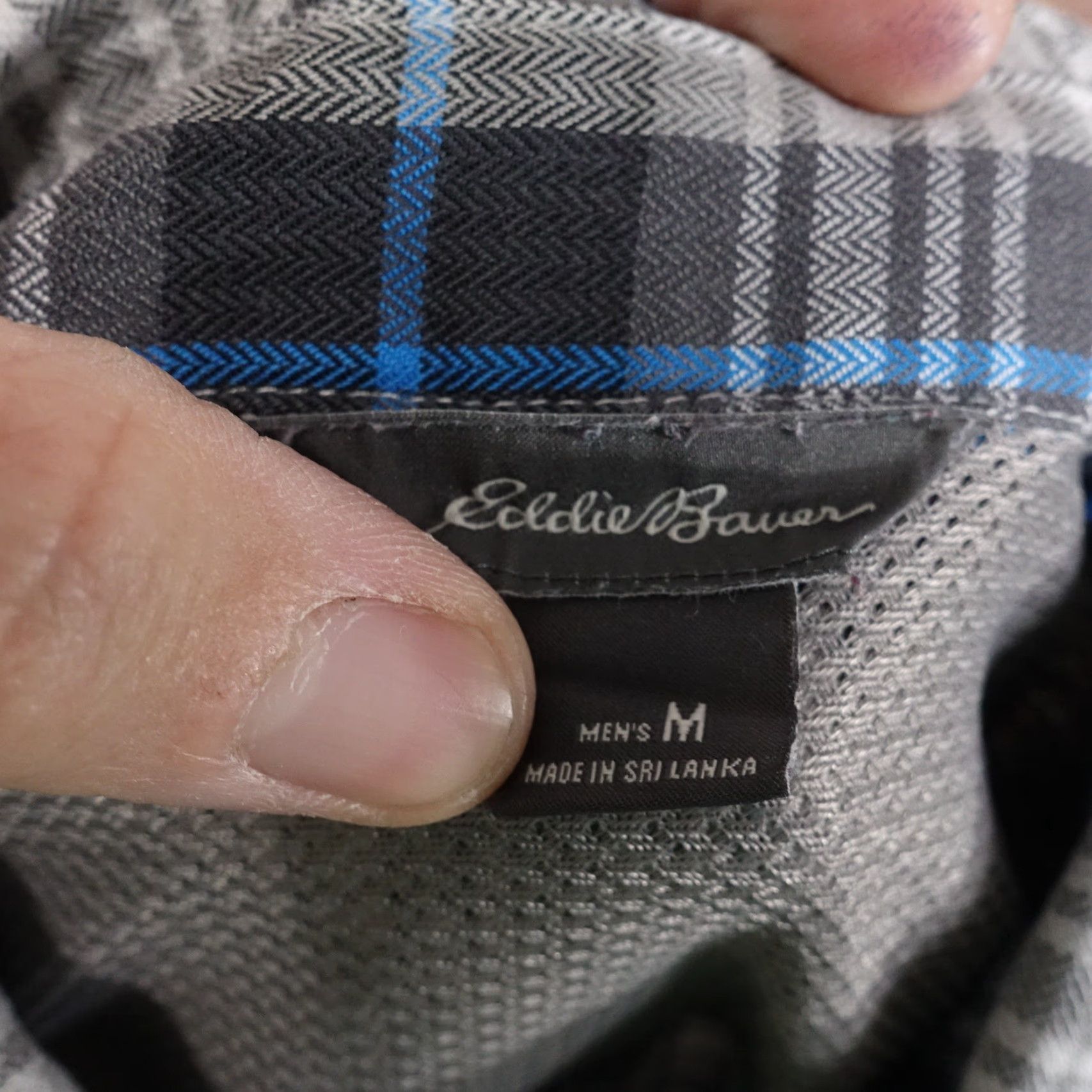 Eddie Bauer EDDIE BAUER LONG SLEEVE PLAID 100% POLYESTER BUTTON DOWN SHIRT MENS SZ M MEDIUM Size US M / EU 48-50 / 2 - 6 Thumbnail