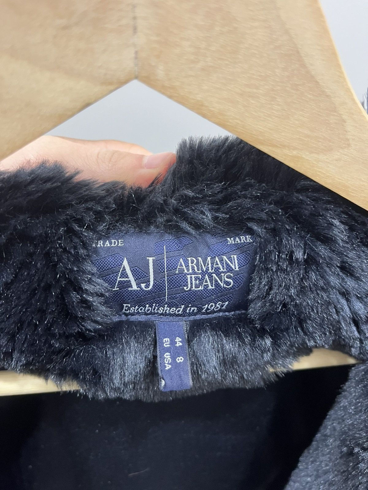 Armani Vintage Armani Jeans Very Rare Vegan Leather Fur Coat Jacket Size M / US 6-8 / IT 42-44 - 7 Thumbnail