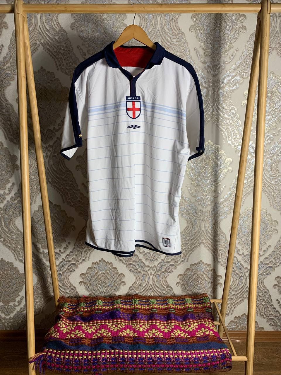 Umbro VINTAGE UMBRO ENGLAND RETRO SOCCER JERSEY MANCHESTER Y2K 90s Size US XL / EU 56 / 4 - 3 Thumbnail