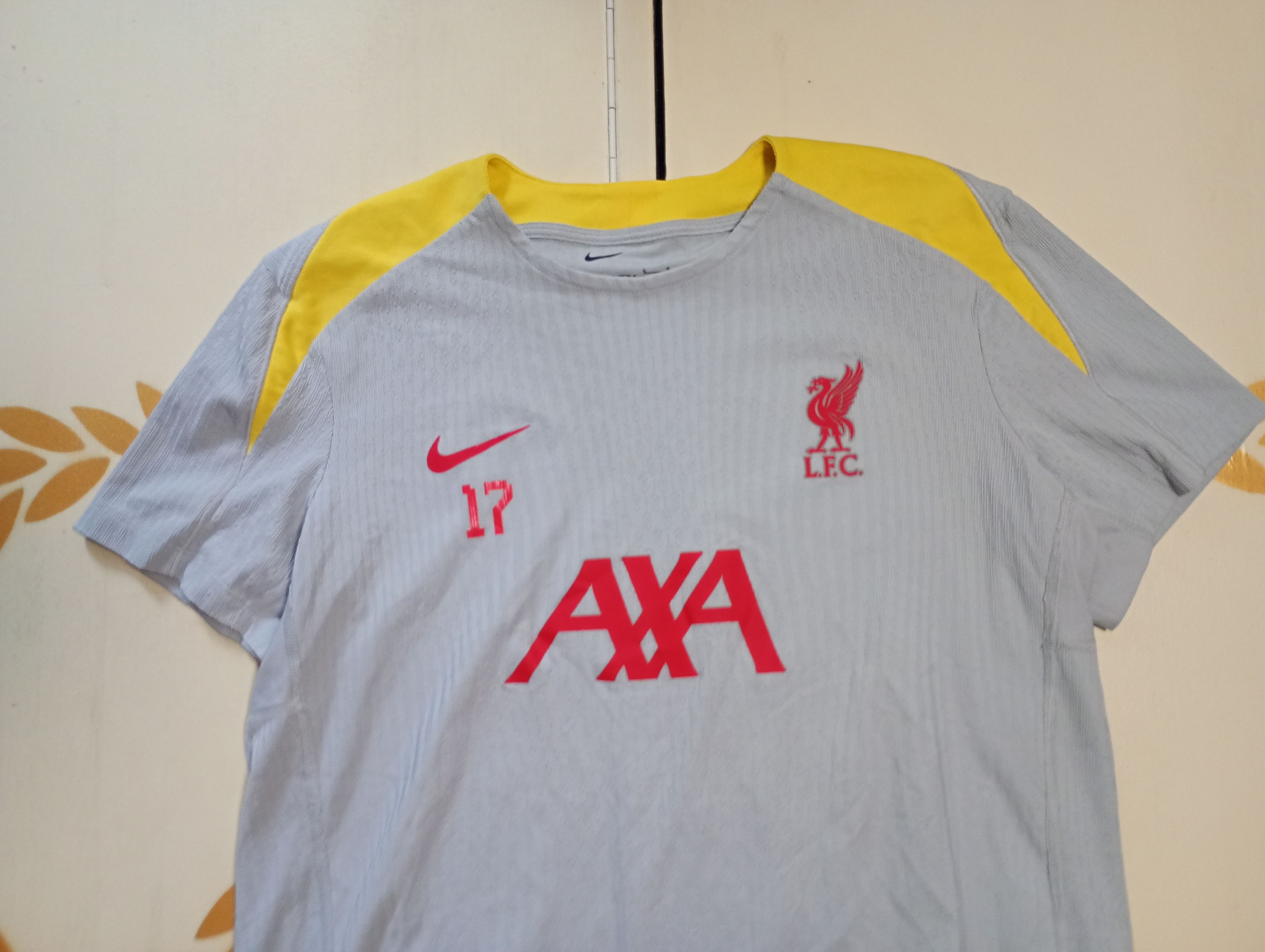 Nike Nike Liverpool Training Jersey 2024-2025 Size US L / EU 52-54 / 3 - 4 Thumbnail