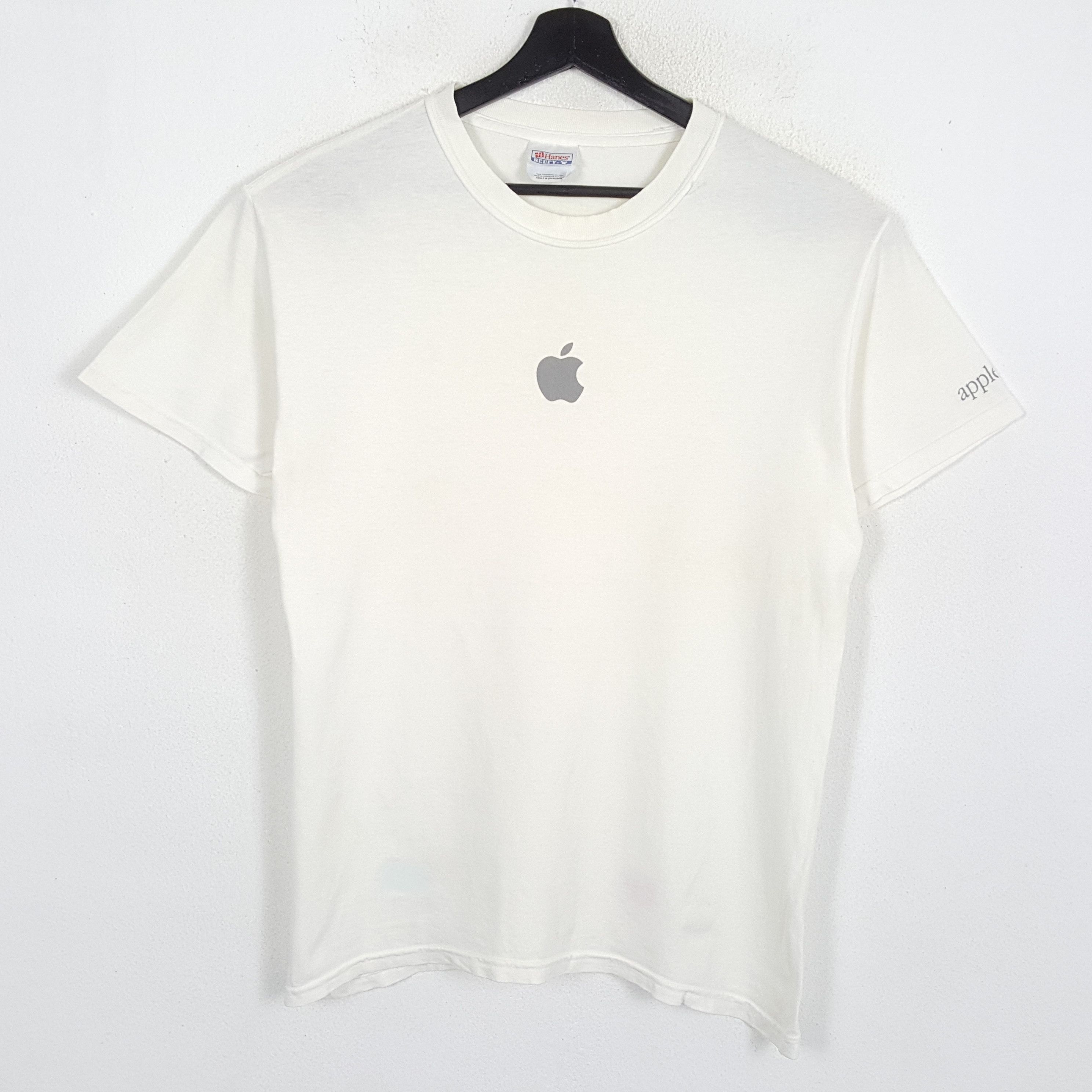 APPLE iPhone Brand Small Logo Design Vintage Tshirt