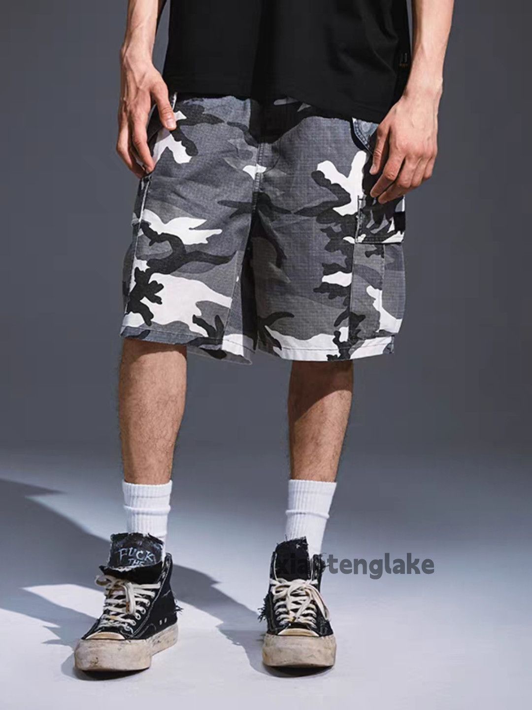 Vintage ltx vintage Military outdoor tactical cargo camo shorts Size US 34 / EU 50 - 1 Thumbnail