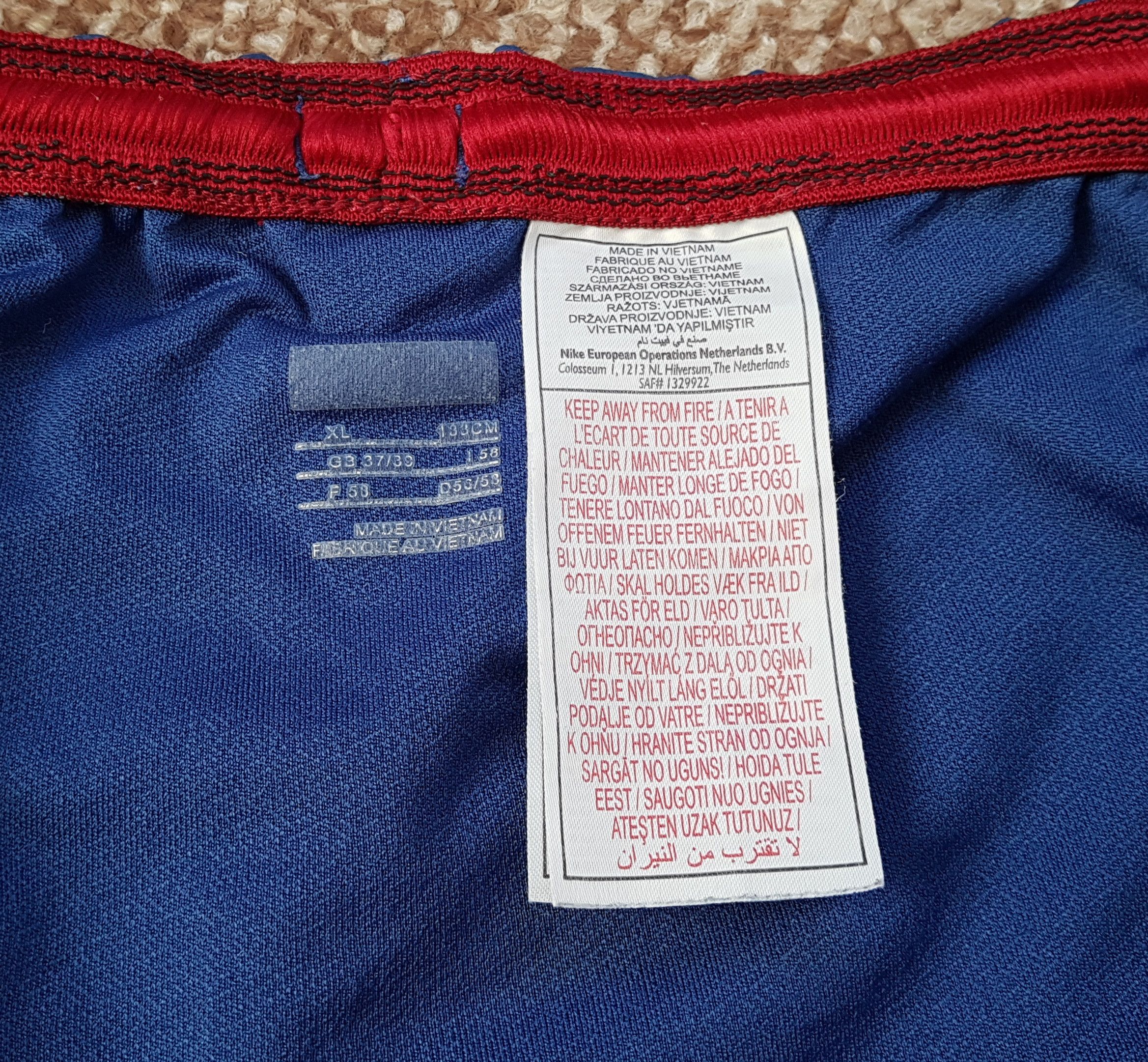 Nike Rare Nike Barcelona 2007 Camp Nou Soccer Football Shorts Size US 36 / EU 52 - 5 Thumbnail