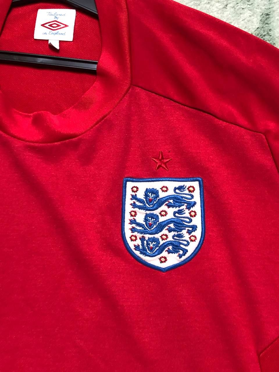 Umbro England Football 2010-2012 Team Jersey Umbro Men's Size XL Size US XL / EU 56 / 4 - 8 Thumbnail