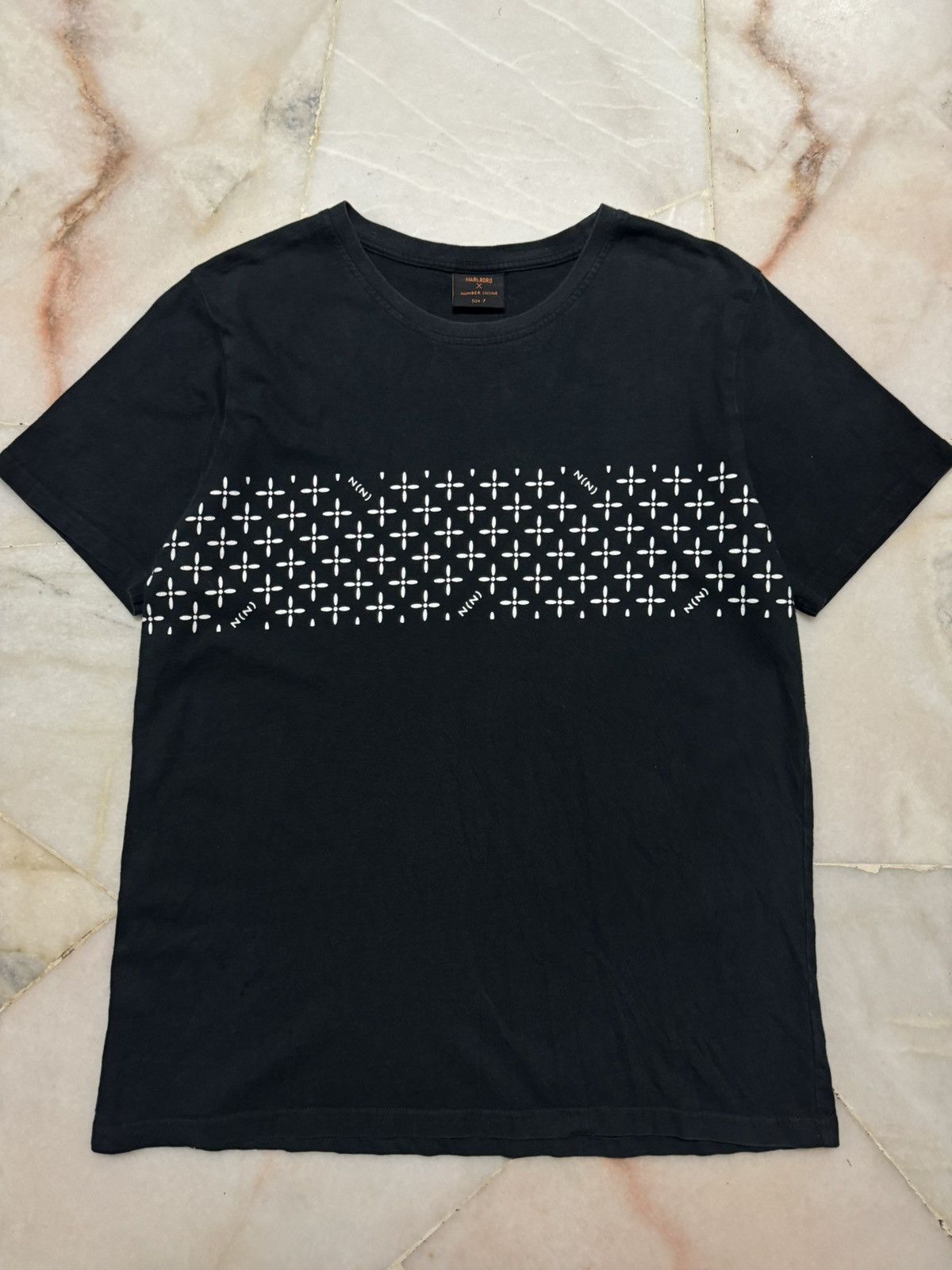 Number (N)ine NUMBER (N)INE X MALBORO ( N ) LOGO BLACK TSHIRT Size US M / EU 48-50 / 2 - 11 Thumbnail