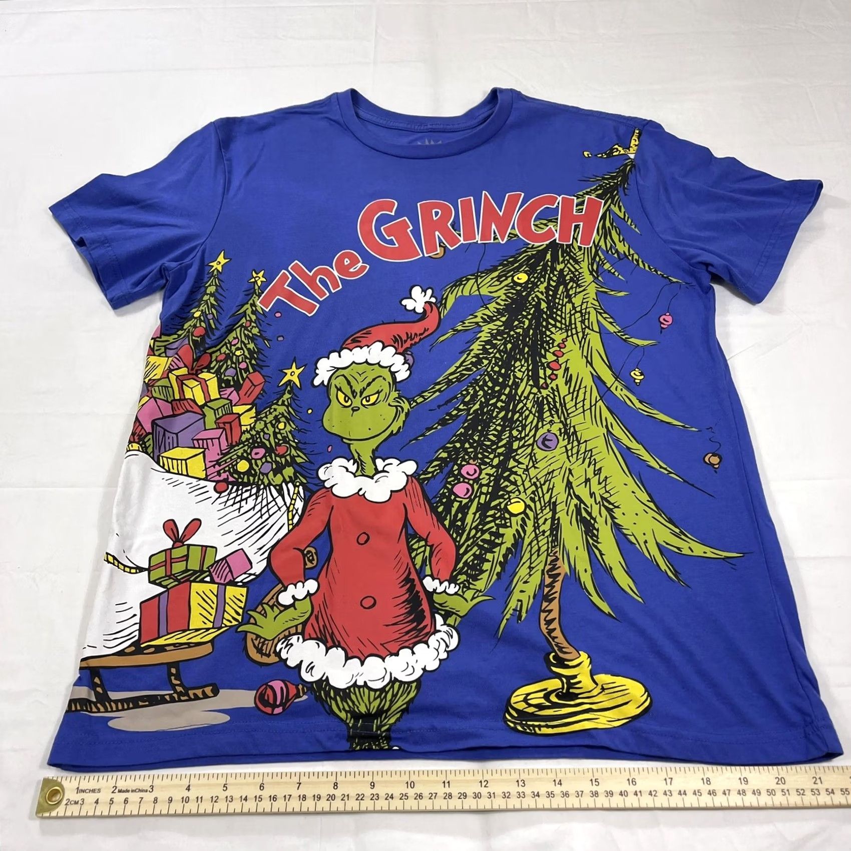 Vintage Dr Seuss THE GRINCH T-Shirt L Unisex Adults Blue Short Sleeve Christmas 2022 MAX & THE GRINCH Graphic Double-Sided Size US L / EU 52-54 / 3 - 6 Thumbnail