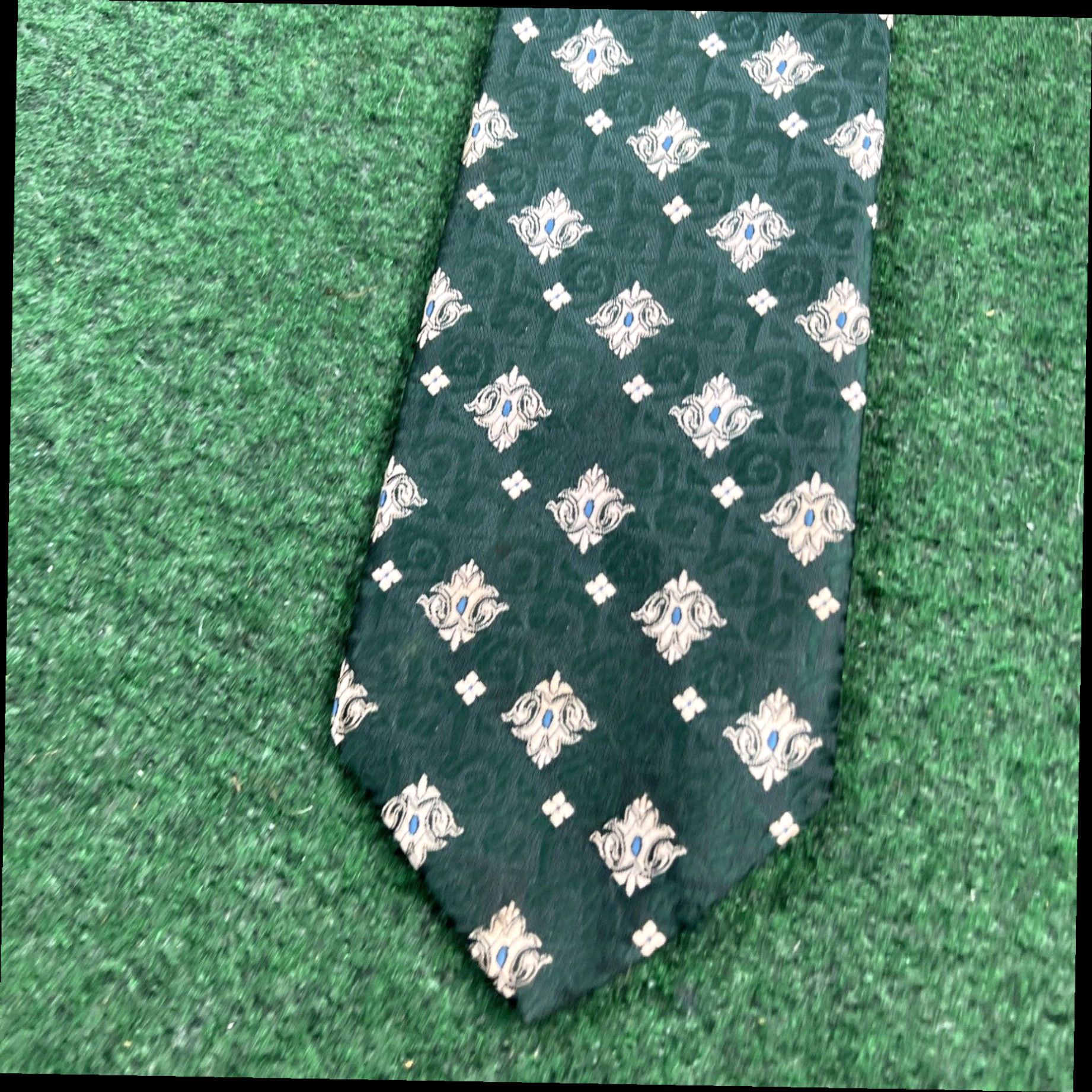 Vintage Vintage 1970s Men's Necktie by Beau Brummel Polyester 4"×54" Green Size ONE SIZE - 2 Thumbnail