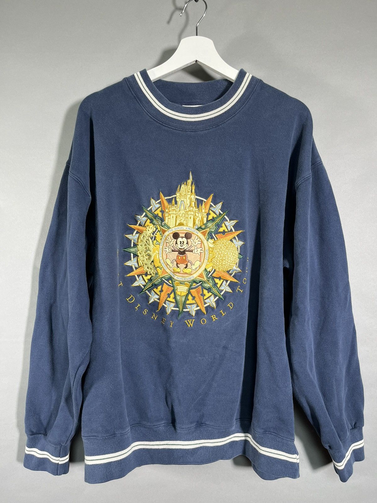 Disney Vintage Crazy Rare Embroidered Disney Mickey Mouse Davinci Size US L / EU 52-54 / 3 - 8 Thumbnail
