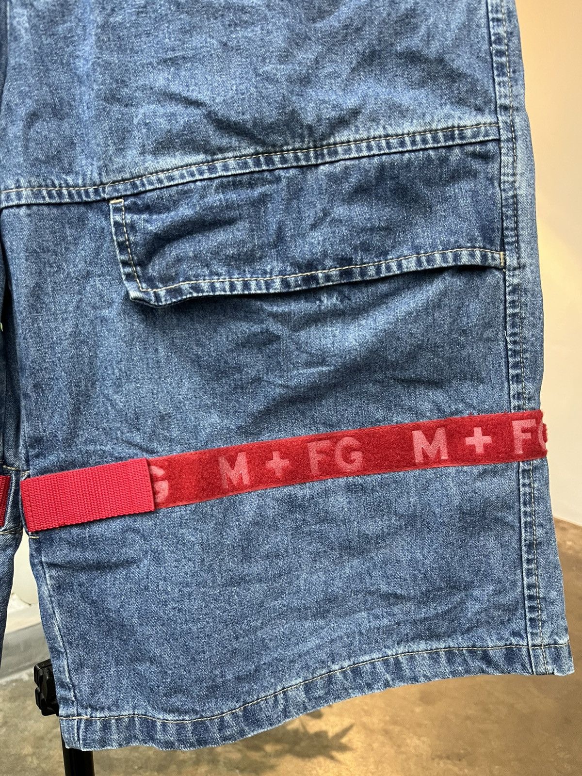 Marithe + Francois Girbaud Vintage Marithé François Girbaud Denim Cargo Shorts Size US 34 / EU 50 - 7 Thumbnail