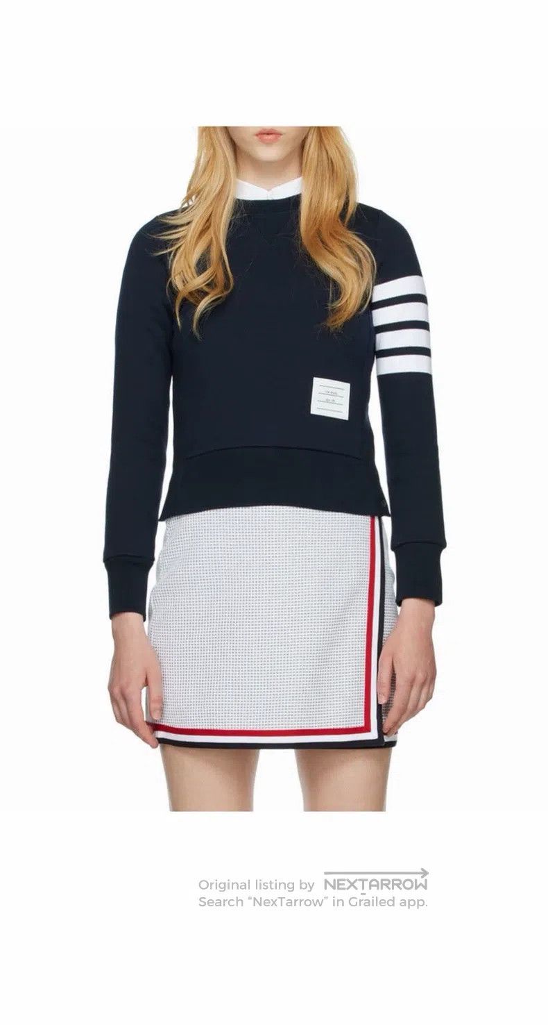 Thom Browne Thom Browne Classic Four Striped Sweatshirt Size XS / US 0-2 / IT 36-38 - 1 Thumbnail