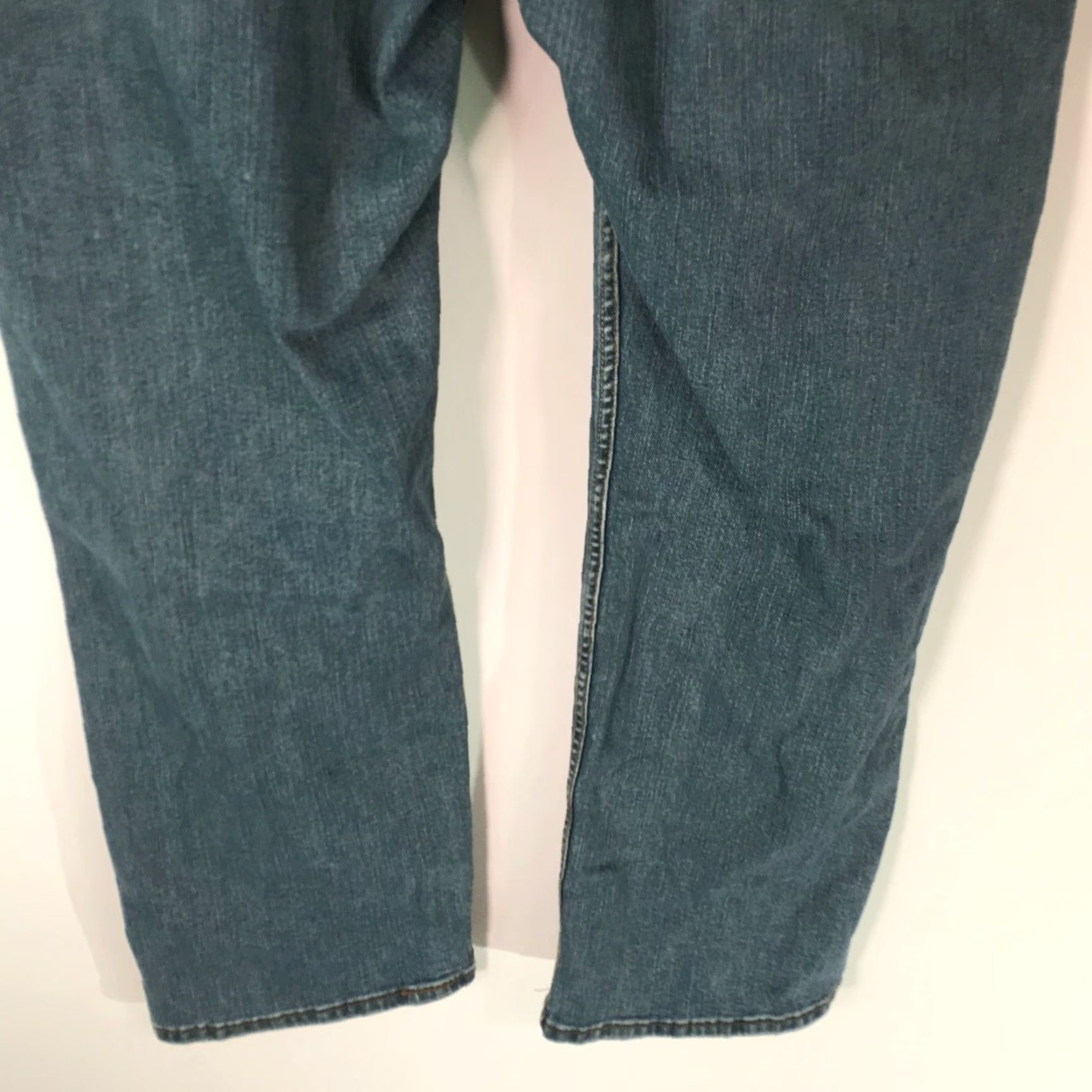 Levi's Levi's Levi Strauss Signature Jeans Mens Regular Fit Mid Rise Blue Denim 42X32 Straight 5-Pocket Blue jeans Mens 42X32 Regular Rise Mid Inseam 32 Size US 42 / EU 58 - 5 Thumbnail
