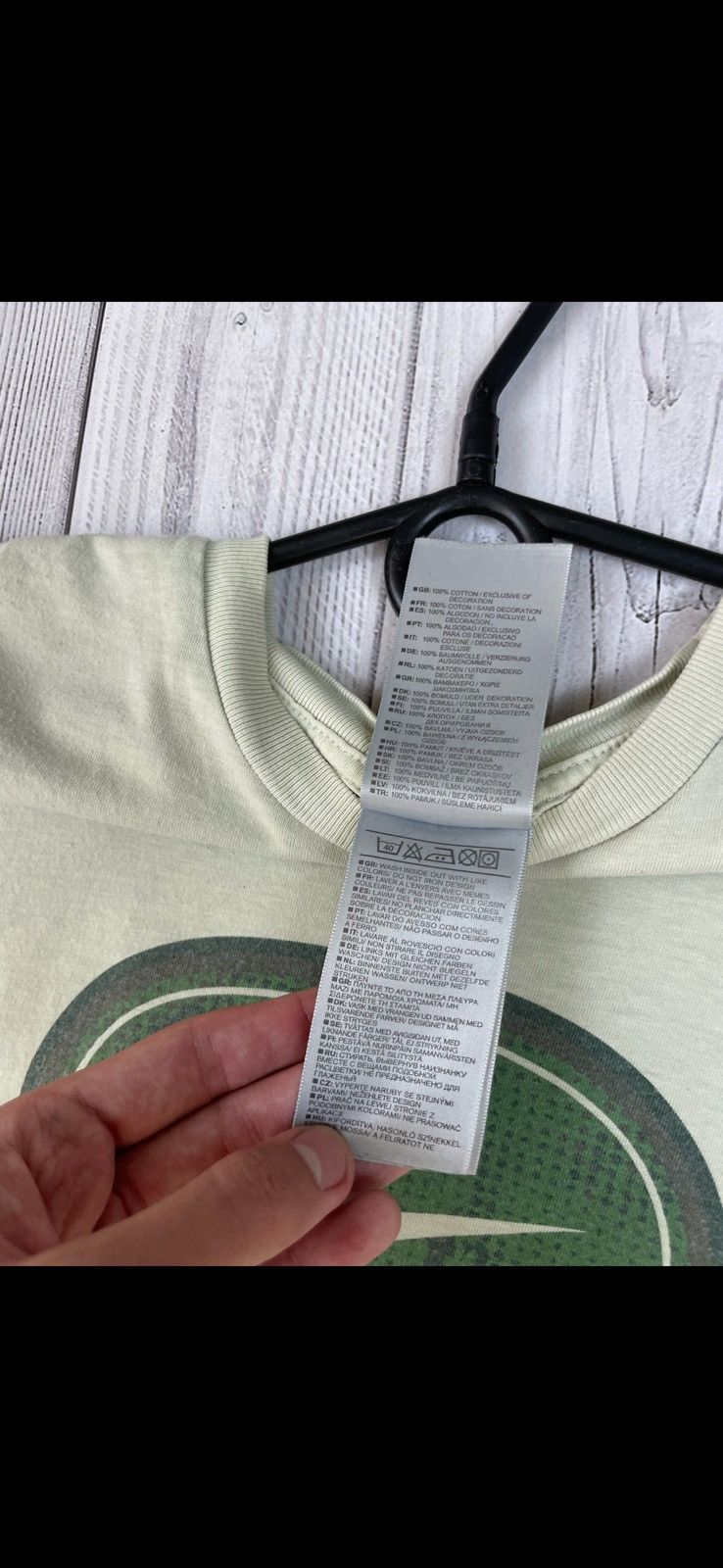 Nike Vintage nike tee big logo rare size S/M Size US S / EU 44-46 / 1 - 6 Thumbnail