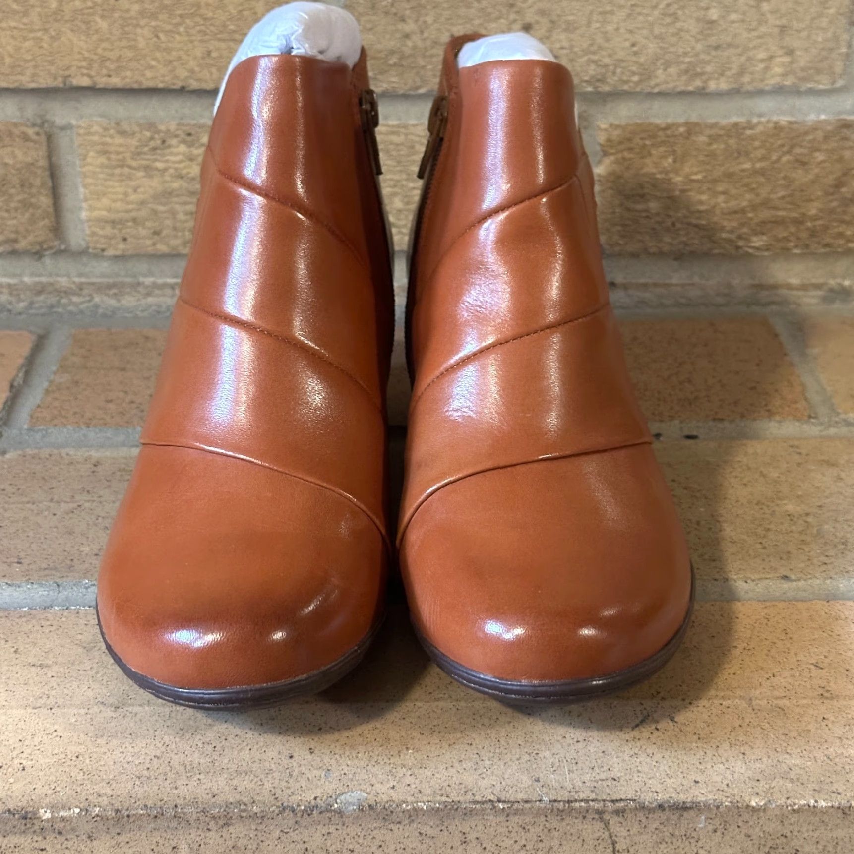 Vintage Cobb Hill Laurel Bootie Womens 7.5 Brown Leather Memory Foam Boot Shoe Size US 8 / IT 38 - 4 Thumbnail