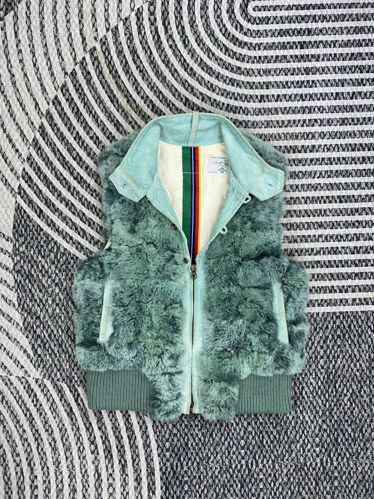 Japanese Brand Vintage Arnold Palmer Faux Fur Teal Zip-Up Sleeveless Jacket Size S / US 4 / IT 40 - 1 Thumbnail