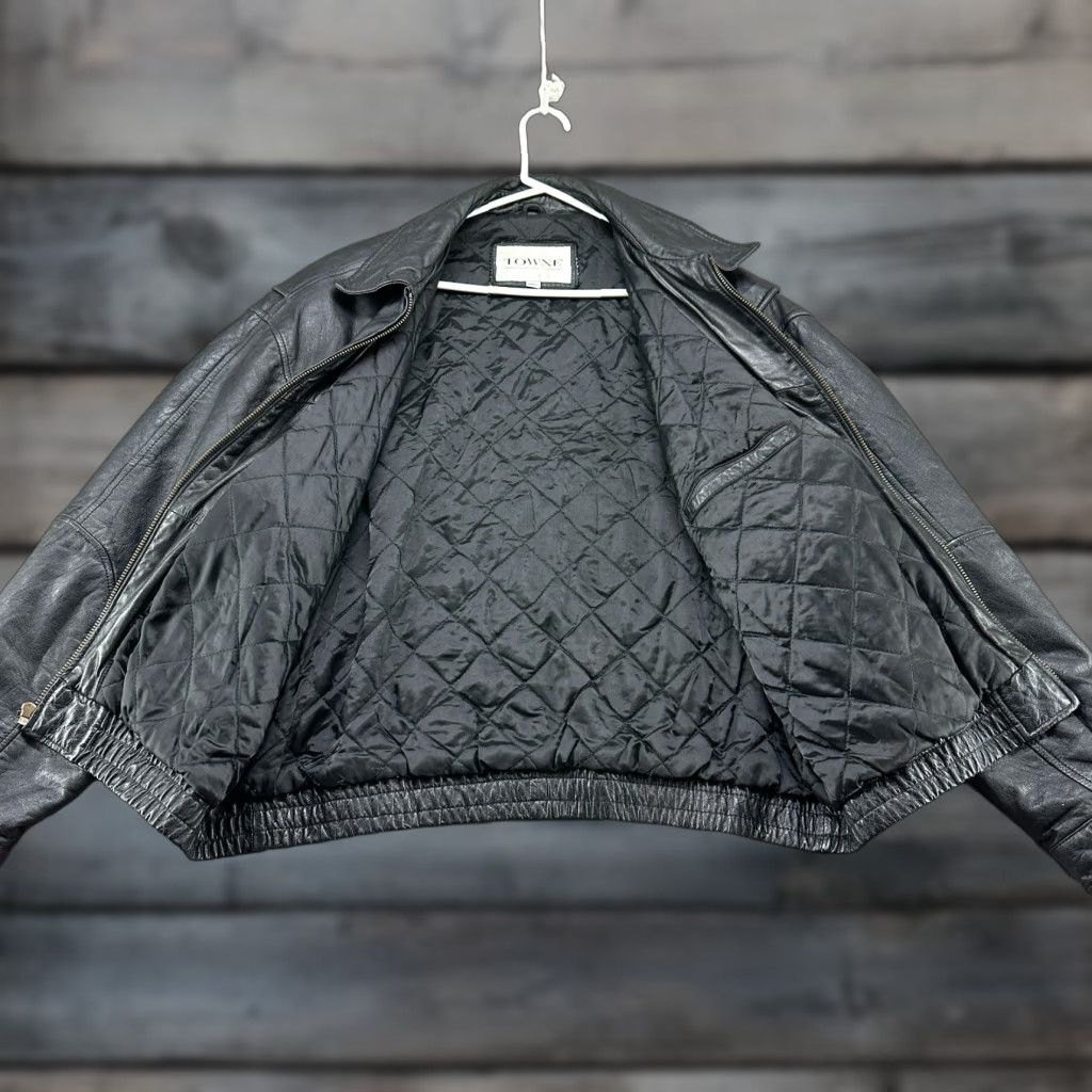 London Fog VINTAGE Towne London Fog Leather Bomber Jacket Mens XL Black Quilted Lined 90s Motors/Biker Accessories? Size US XL / EU 56 / 4 - 1 Thumbnail