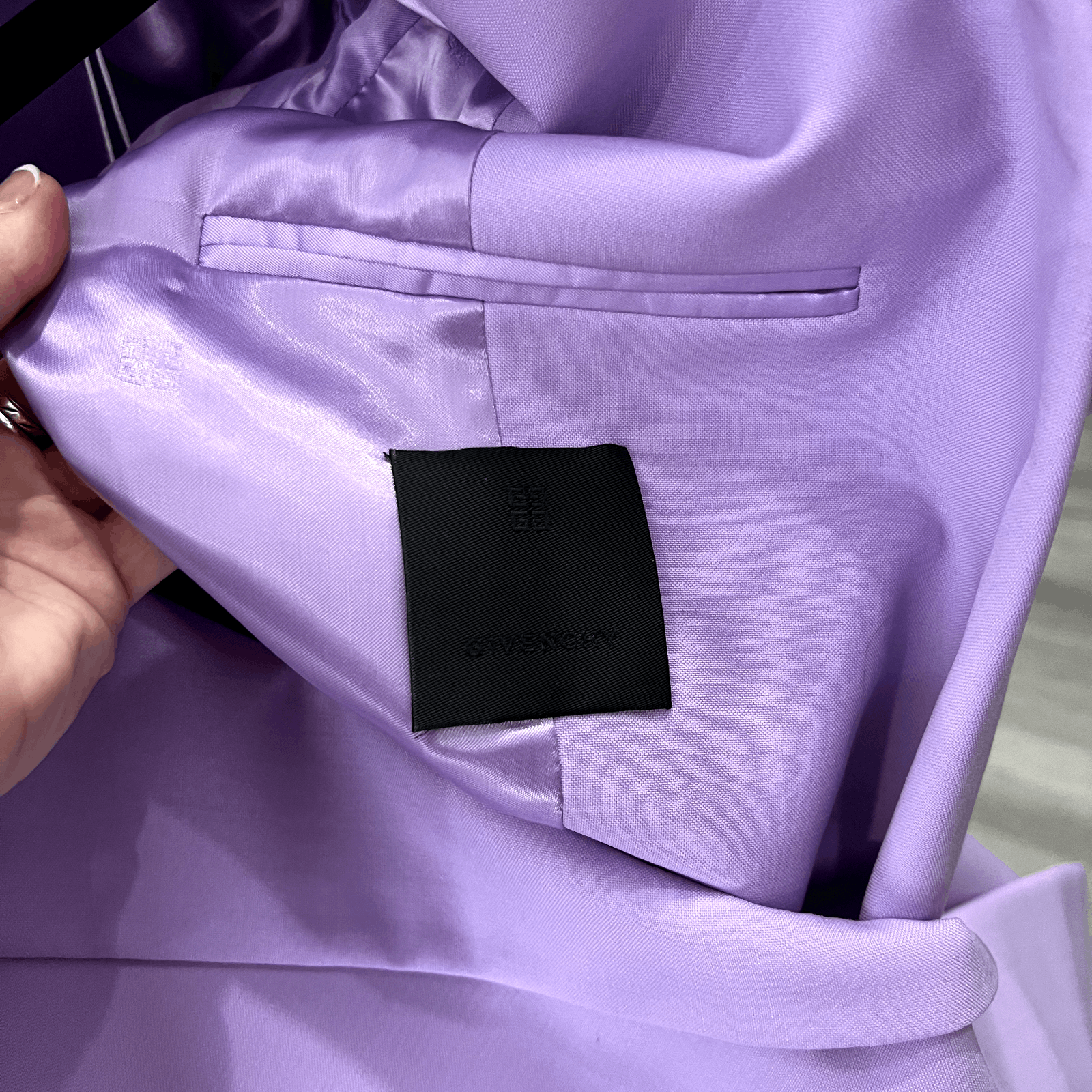 Givenchy NWT $3,975 FW21 RUNWAY Lilac Padlock Jacket Pant Suit Set Size 27" / US 4 / IT 40 - 9 Thumbnail
