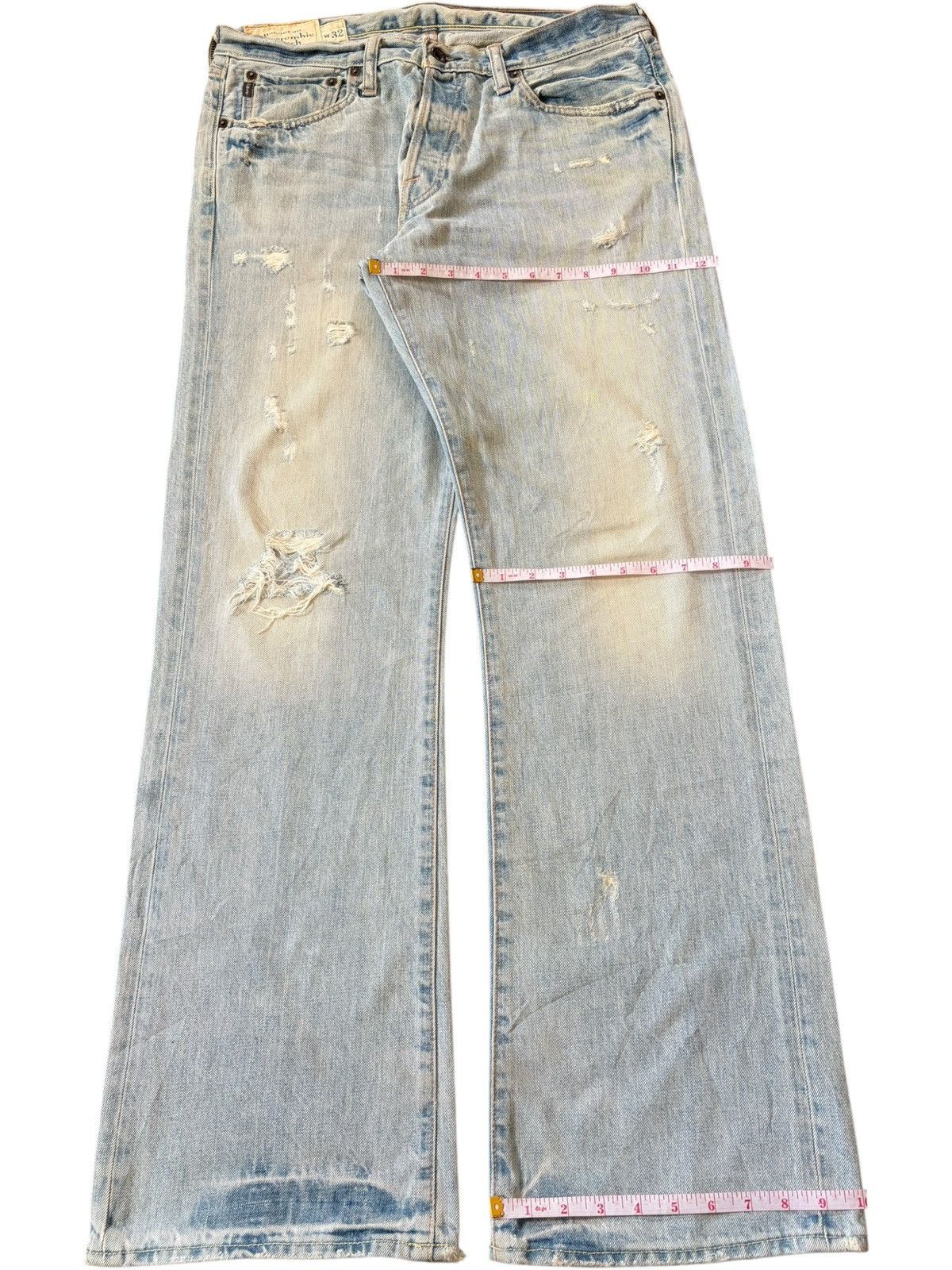 Abercrombie & Fitch Vintage Abercrombie Faded Wash Distressed Flare Jeans Size US 35 - 8 Thumbnail