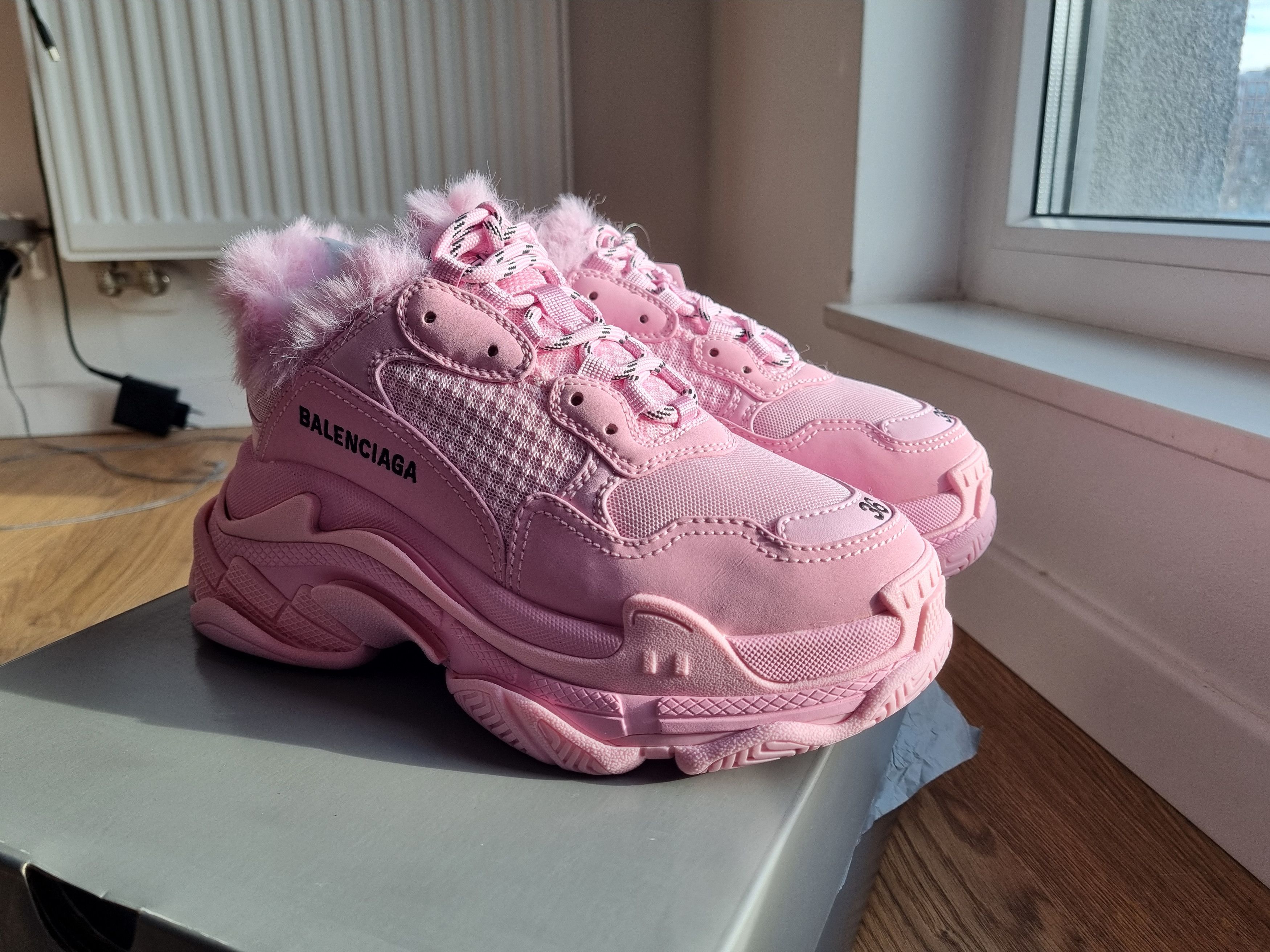 Balenciaga triple s pink outfit best sale